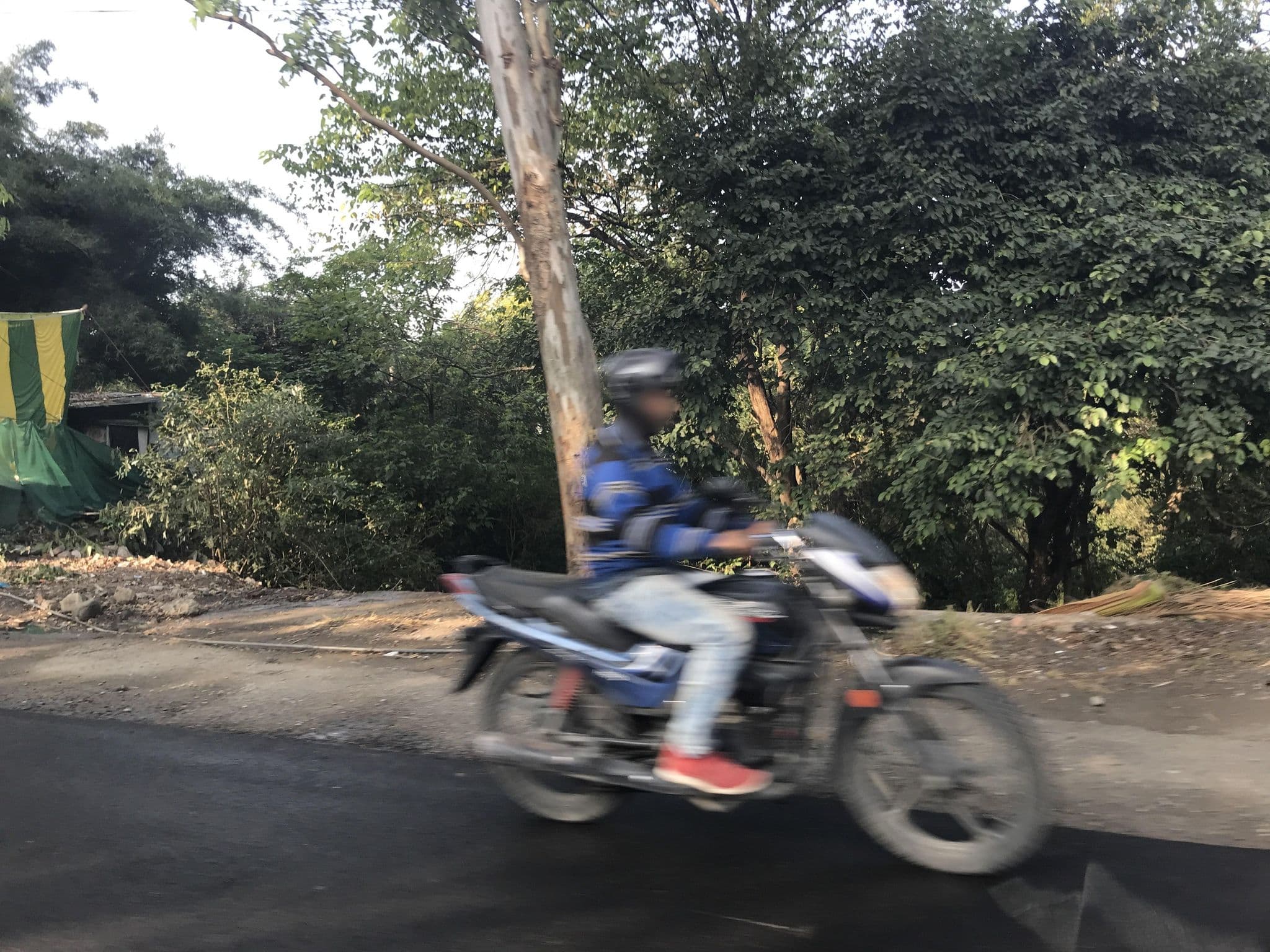 Street view near Hotel Forest Avenue, Dehradun — © miguel_andrade (CC BY-SA · Mapillary)