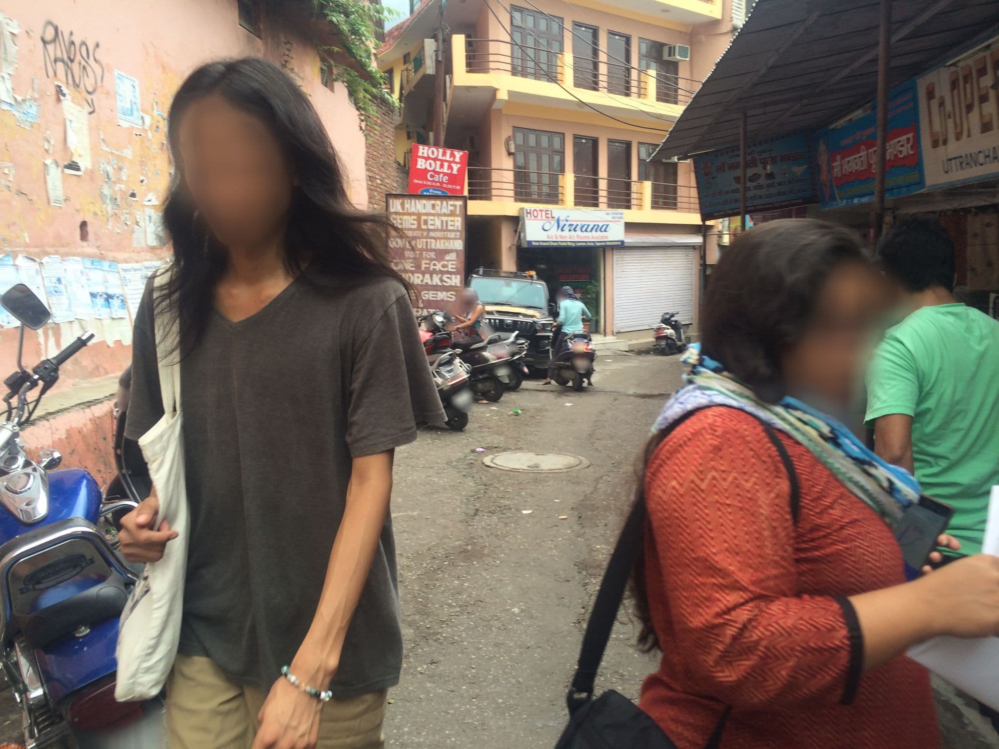 Street view near Moonlight Mowgli, Rishīkesh — © shailajashah (CC BY-SA · Mapillary)