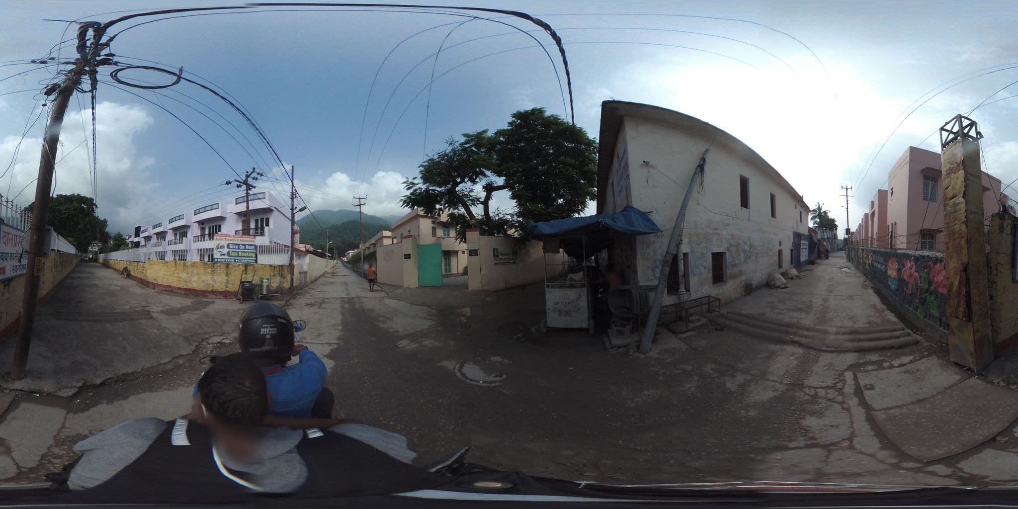 Street view near OYO Rooms Ram Jhula, Rishīkesh — © prasad23427 (CC BY-SA · Mapillary)