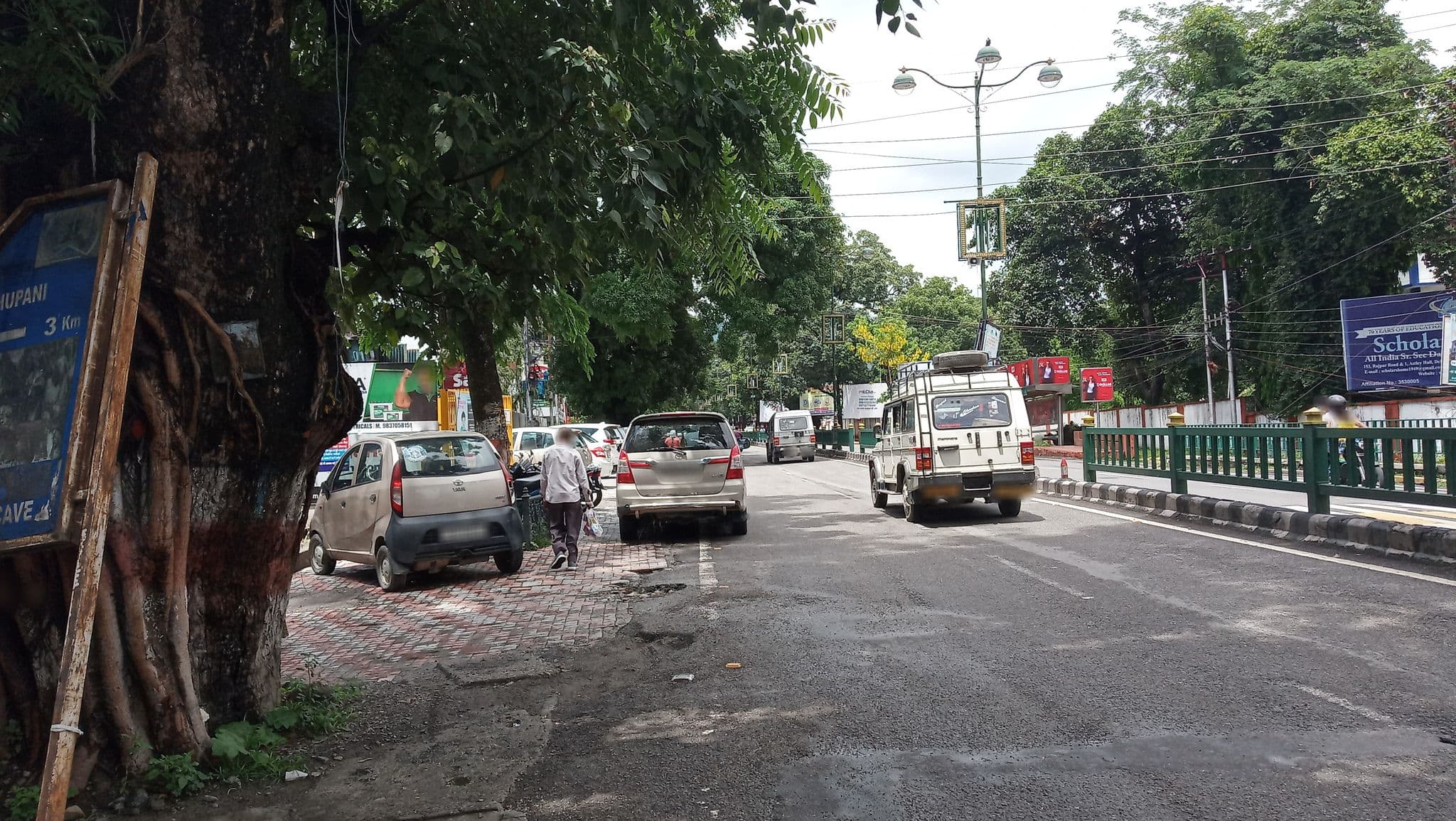 Street view near Hotel Skyking, Dehradun — © paromita999 (CC BY-SA · Mapillary)