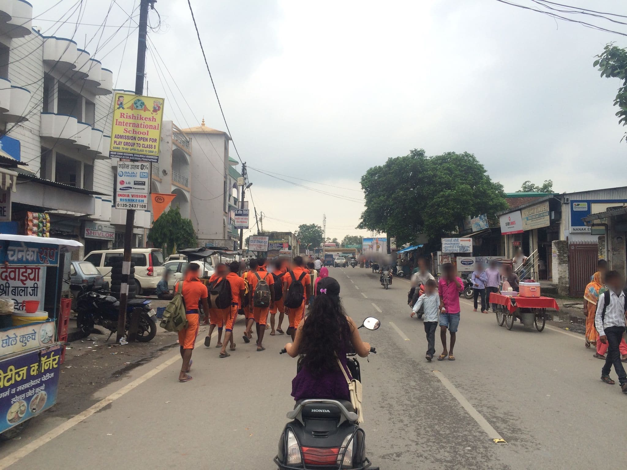 Street view near Hotel Shivlok, Rishīkesh — © shailajashah (CC BY-SA · Mapillary)