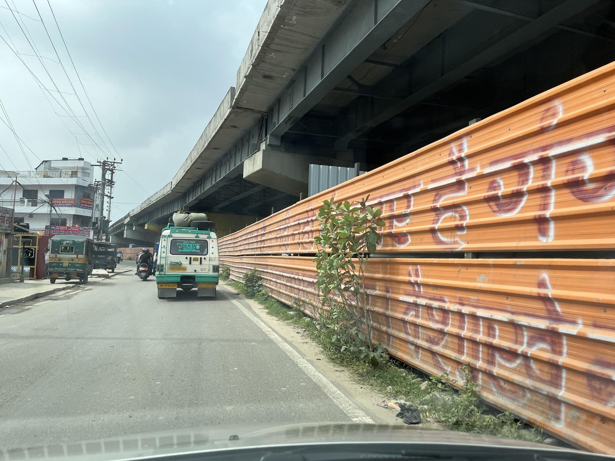 Street view near Hotel Crown, Haridwar — © lakshyajeet (CC BY-SA · Mapillary)