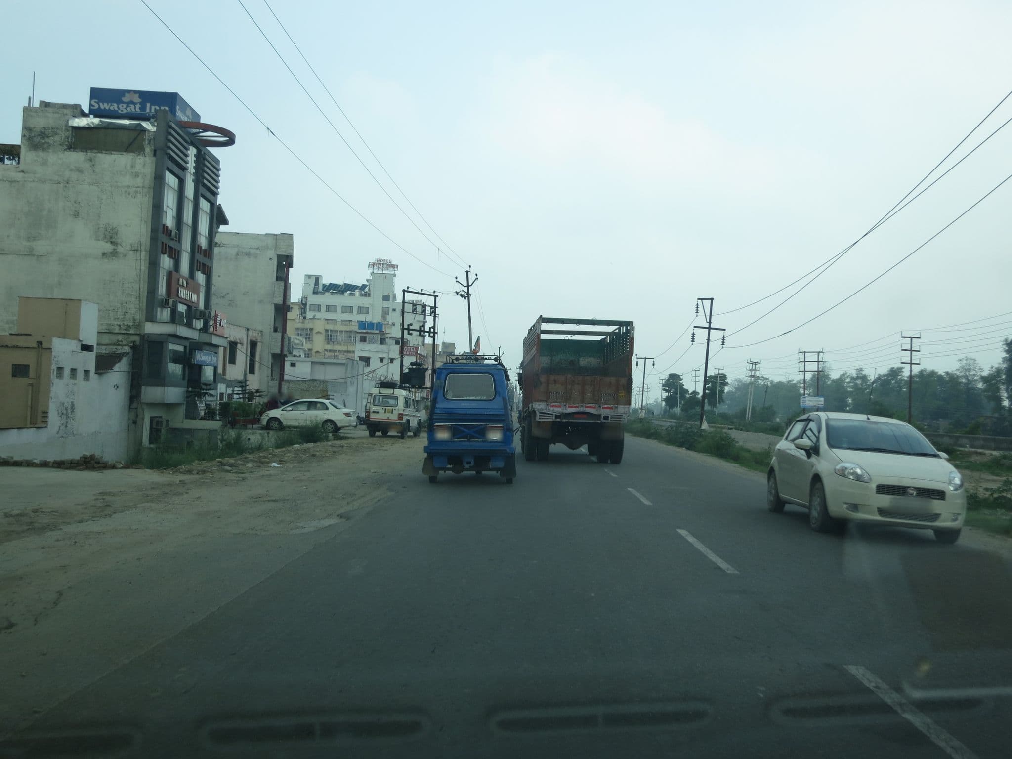 Street view near Hotel Sangam Yatri Niwas, Haridwar — © lto (CC BY-SA · Mapillary)
