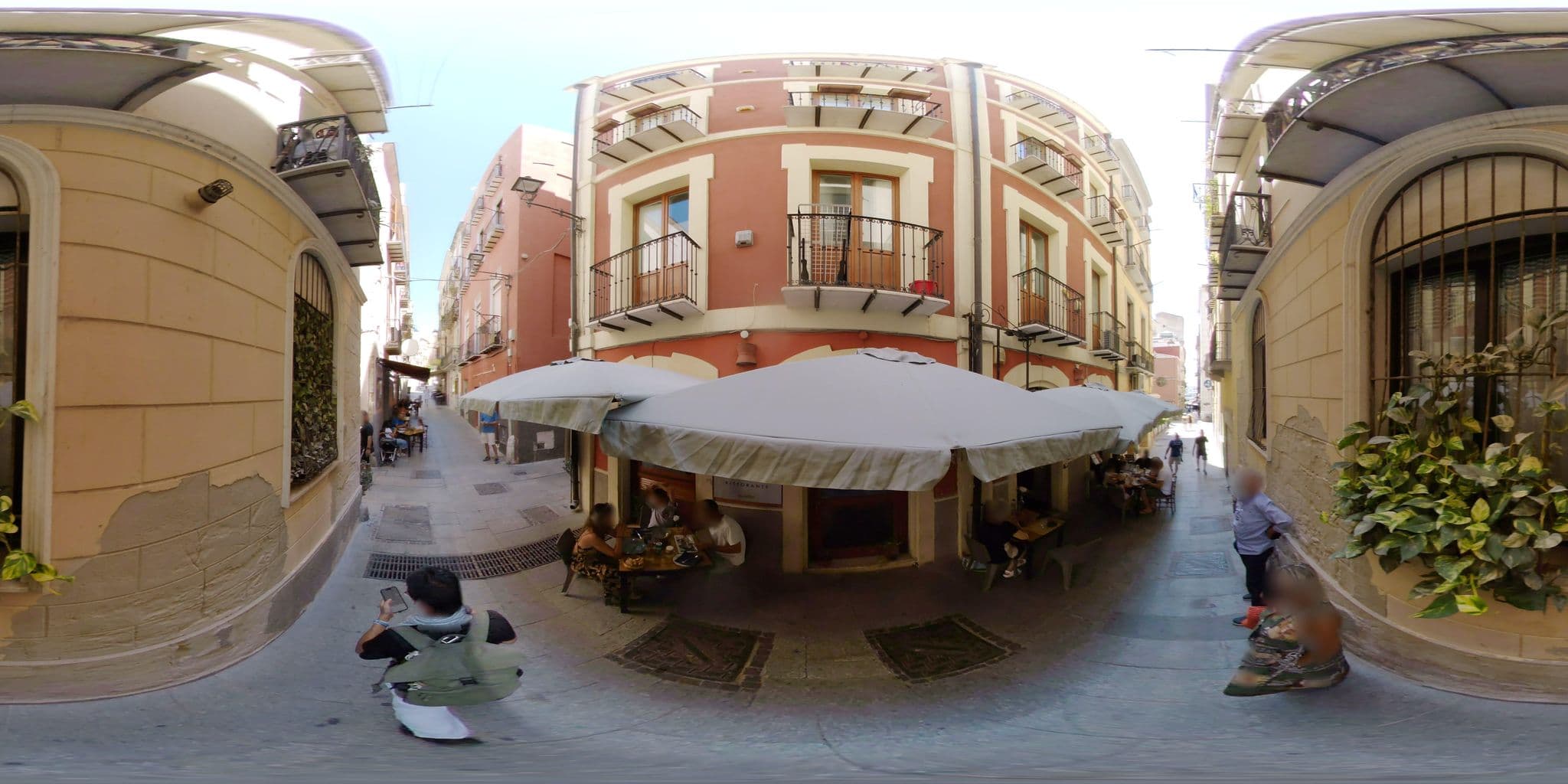 Street view near Dolce Sbadiglio, Cagliari — © mapconcierge (CC BY-SA · Mapillary)
