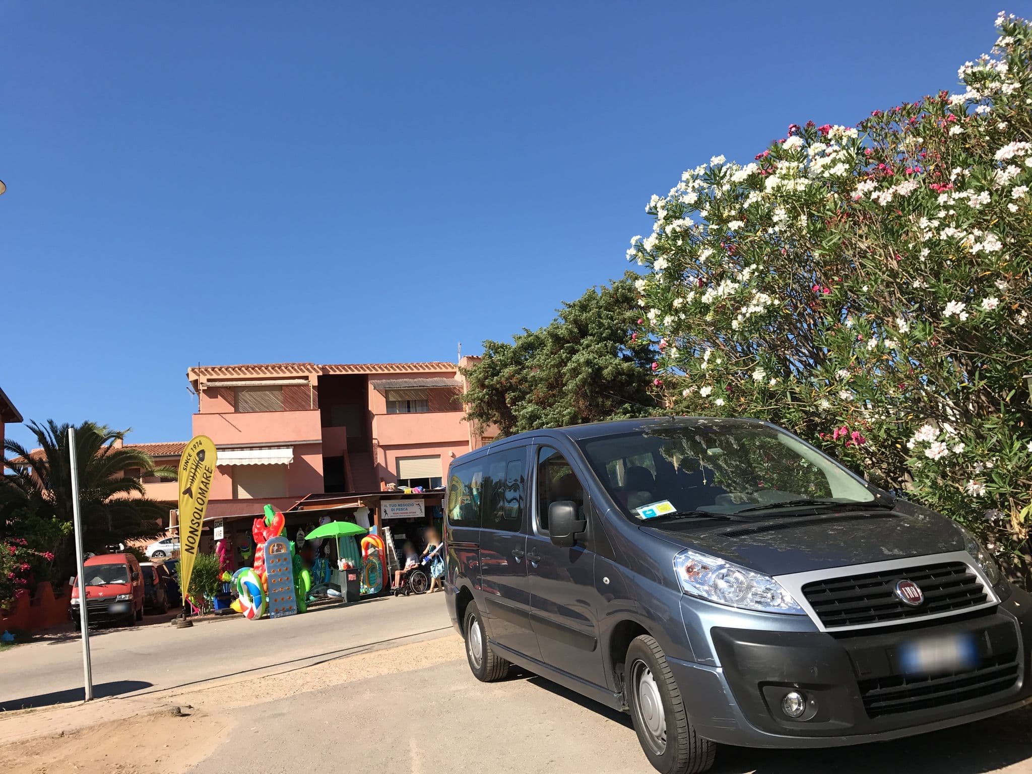 Street view near Borgo Spiaggia Isola Rossa, Trinità d'Agultu — © thepriben (CC BY-SA · Mapillary)