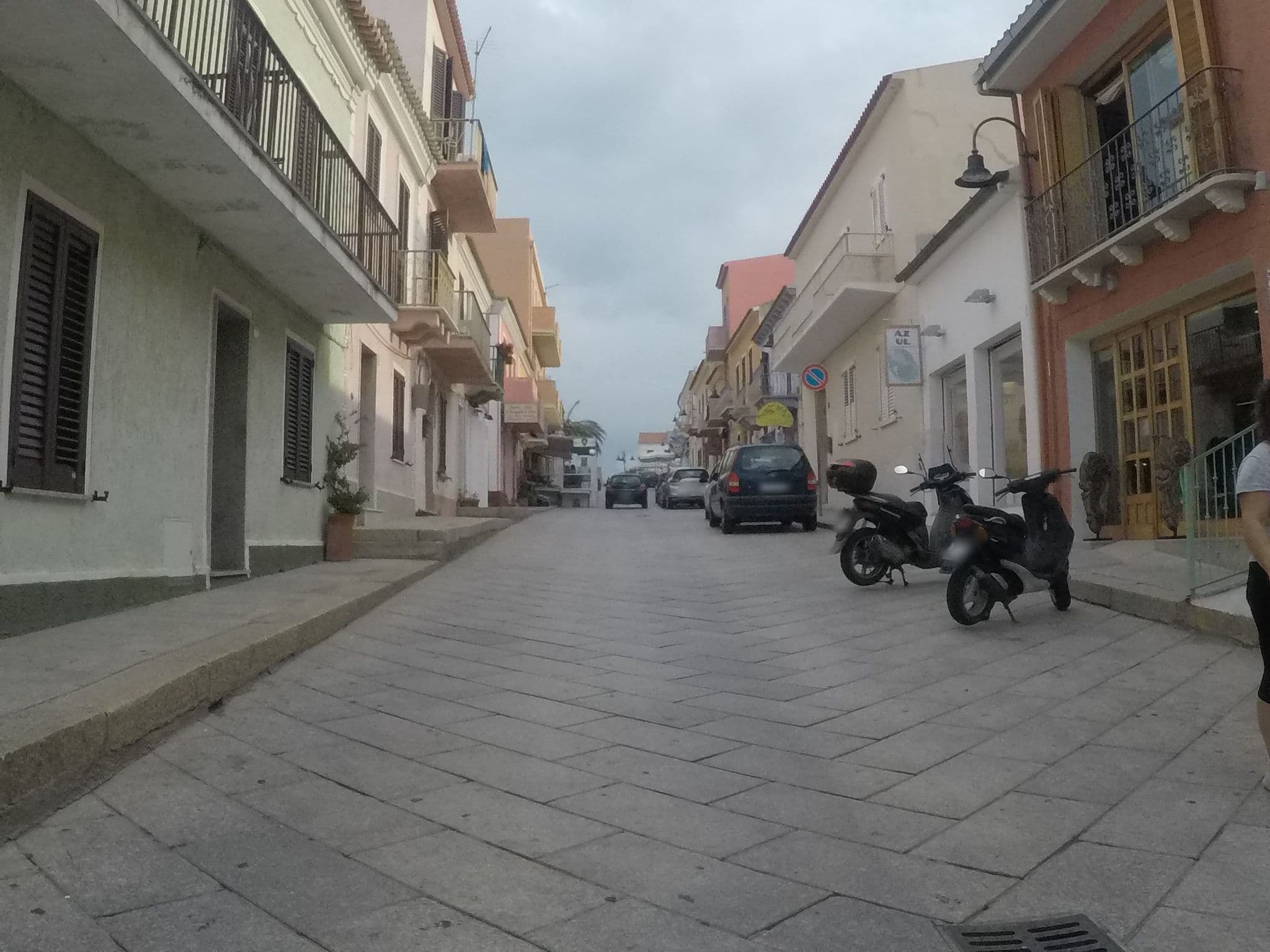 Street view near La Corte Appartamenti, Santa Teresa Gallura — © kobykarin (CC BY-SA · Mapillary)
