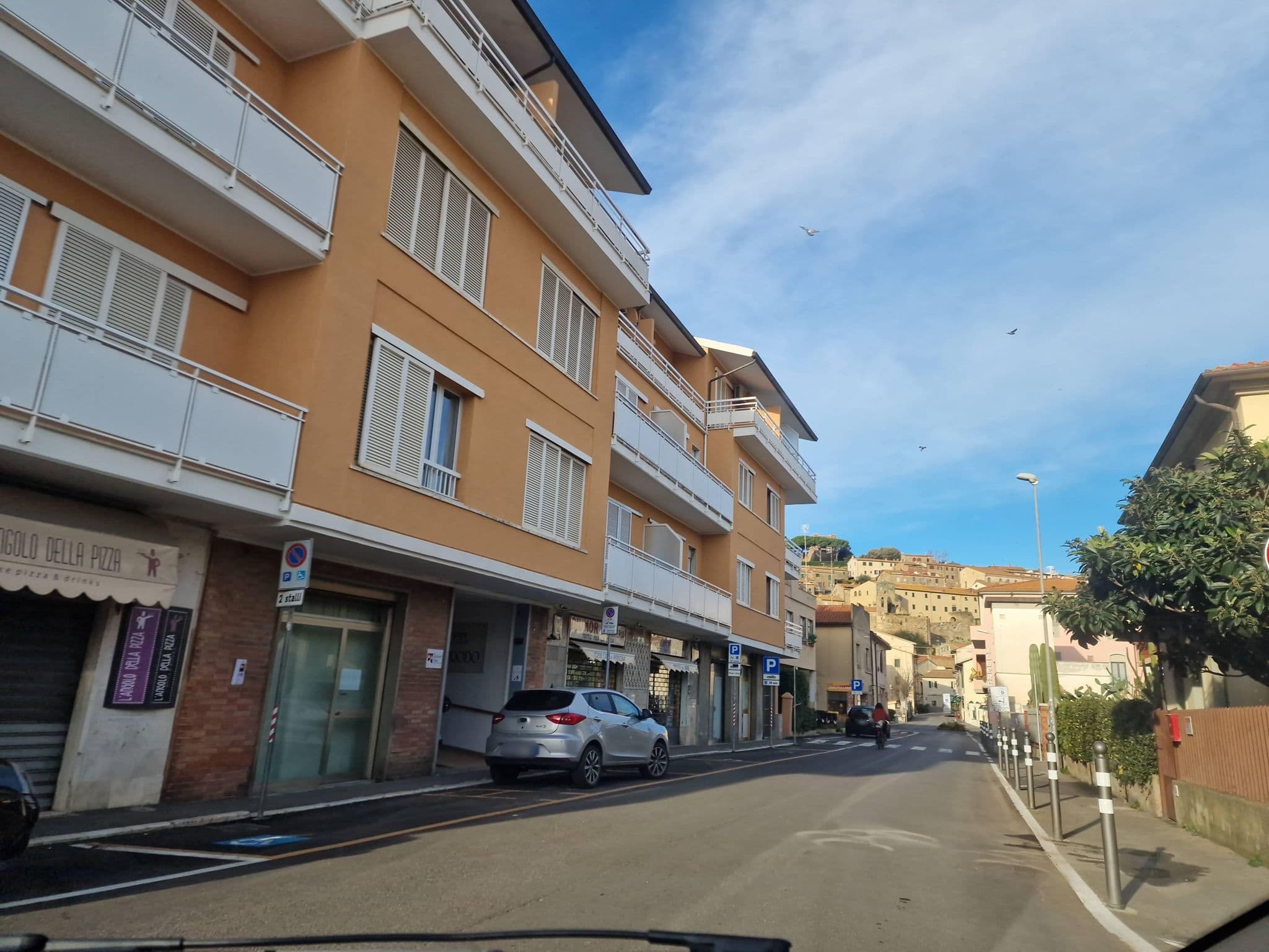 Street view near Cav Approdo, Castiglione della Pescaia — © giacomo123 (CC BY-SA · Mapillary)