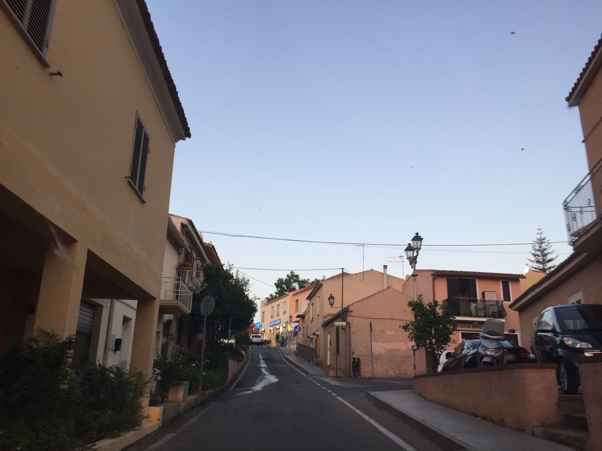 Street view near Il Viandante Hotel San Teodoro, San Teodoro — © thepriben (CC BY-SA · Mapillary)