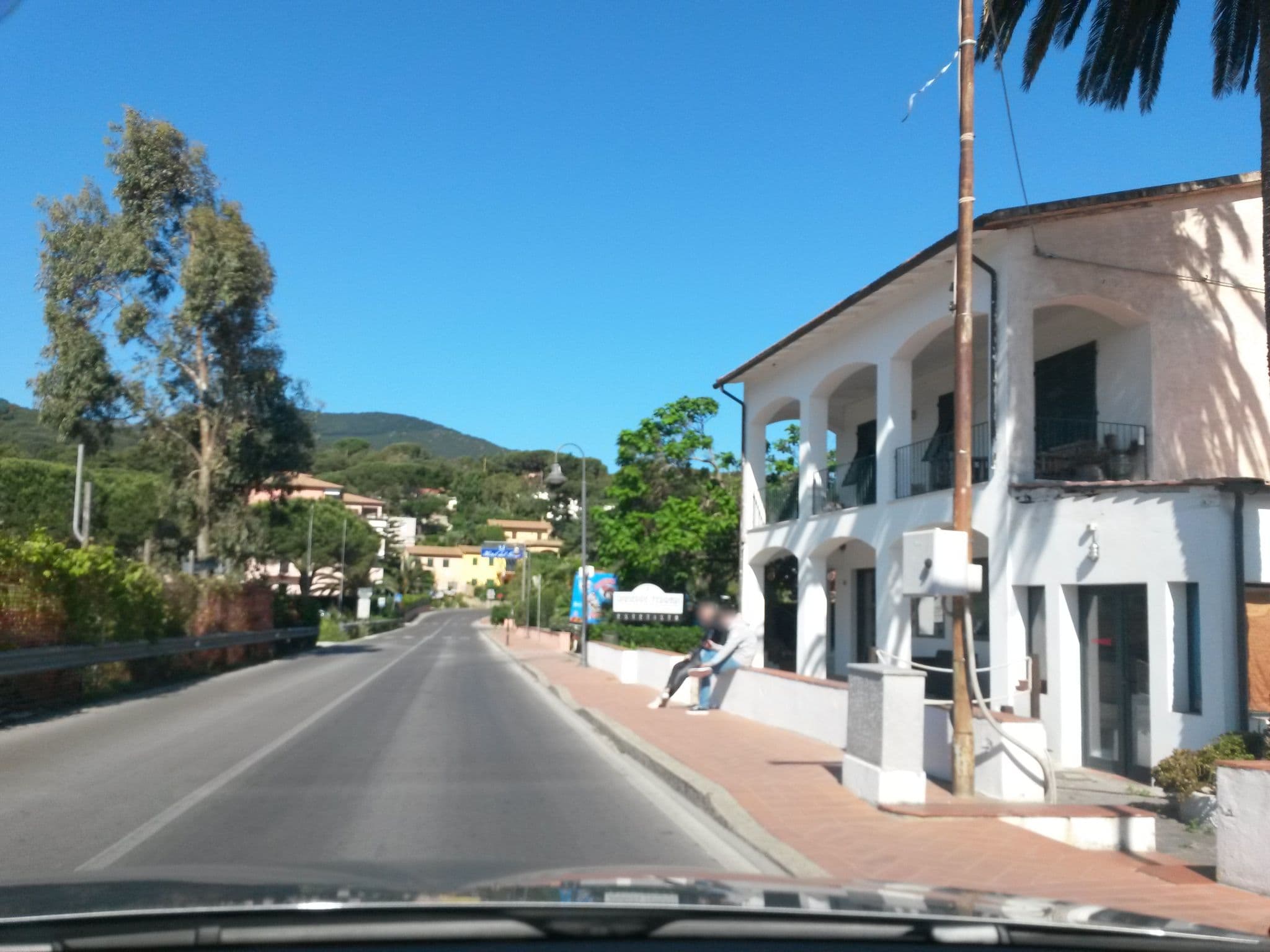 Street view near Hotel Del Golfo S.E.S.T.A. SRL, Campo nell'Elba — © rausk (CC BY-SA · Mapillary)
