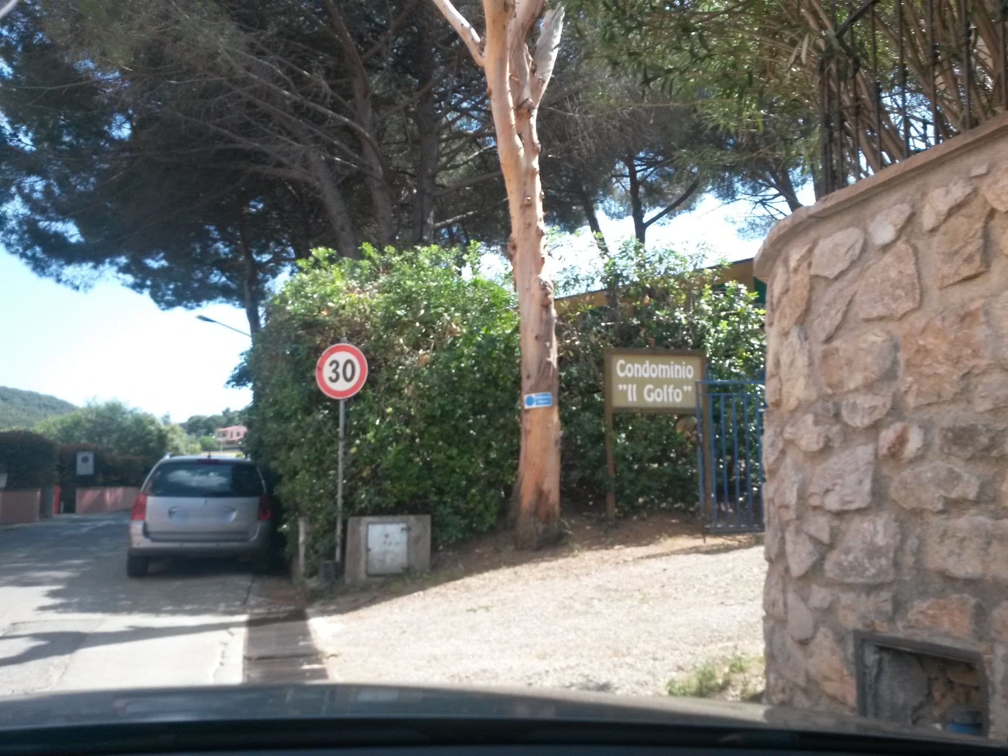 Street view near Hotel di Procchio, Campo nell'Elba — © rausk (CC BY-SA · Mapillary)