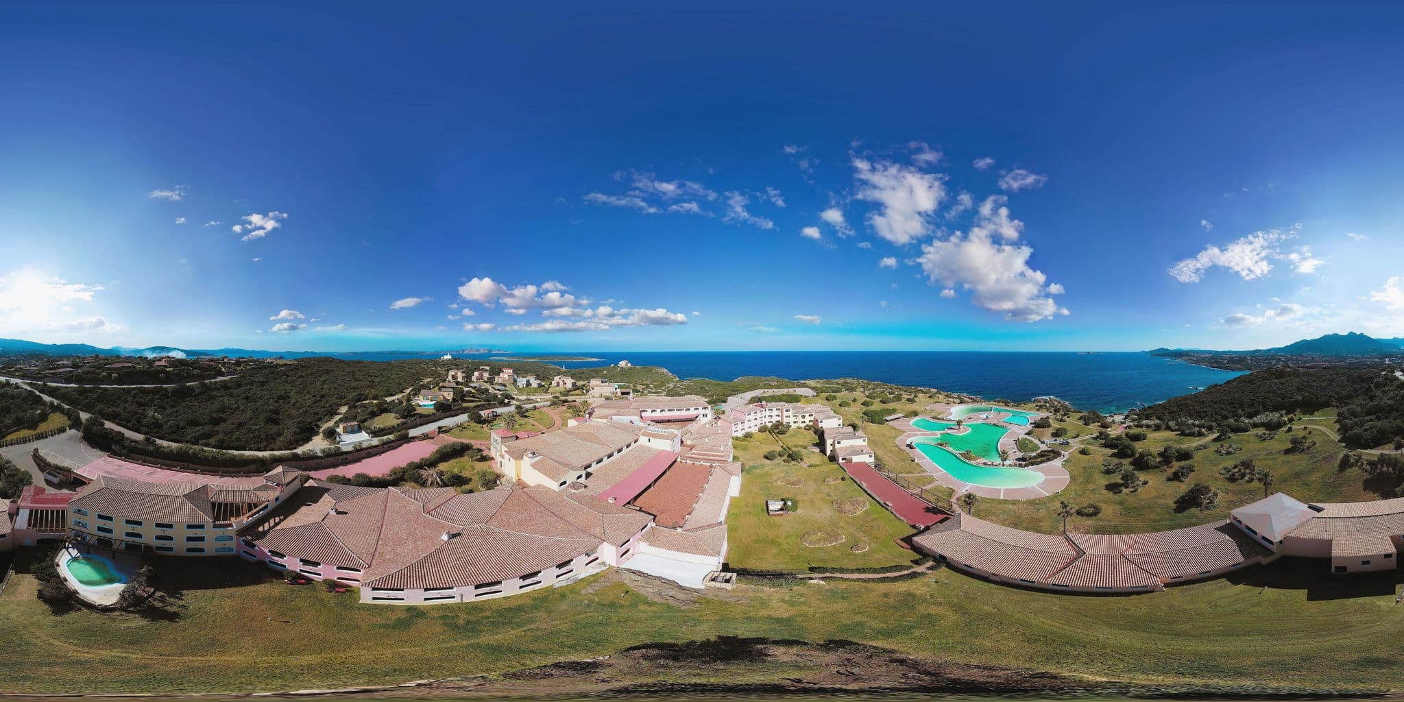 Street view near Colonna Resort: Olbia, Sardegna, Porto Cervo — © Ghelfi360 (CC BY-SA · Mapillary)