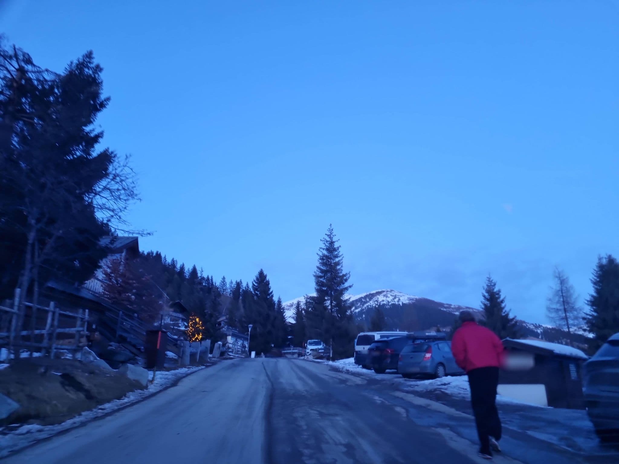 Street view near Sterngucker, Neukirchen am Großvenediger