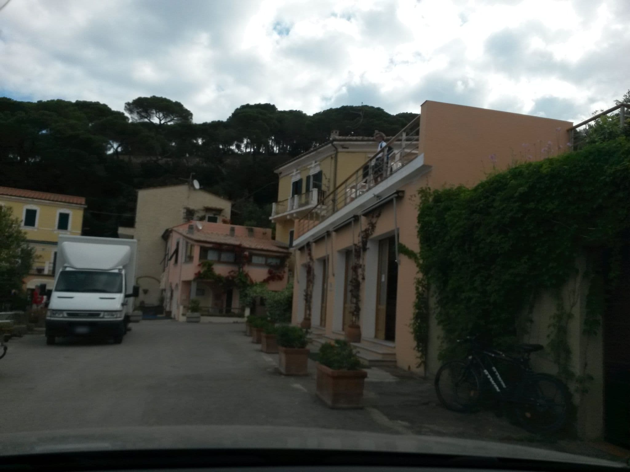 Street view near Hotel Mare, Portoferraio — © rausk (CC BY-SA · Mapillary)