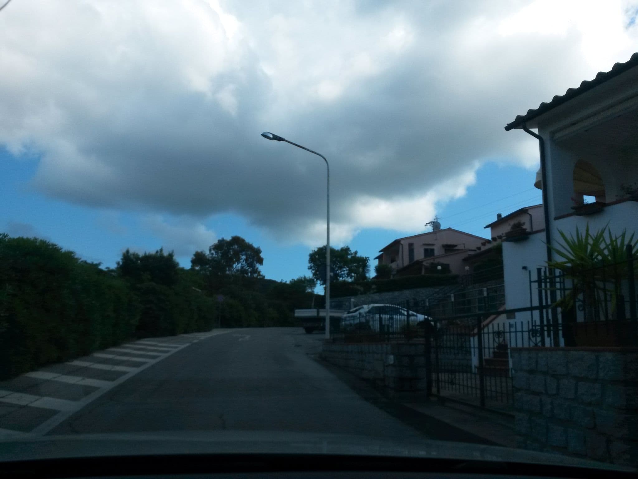 Street view near Residence Le Mimose, Campo nell'Elba — © rausk (CC BY-SA · Mapillary)