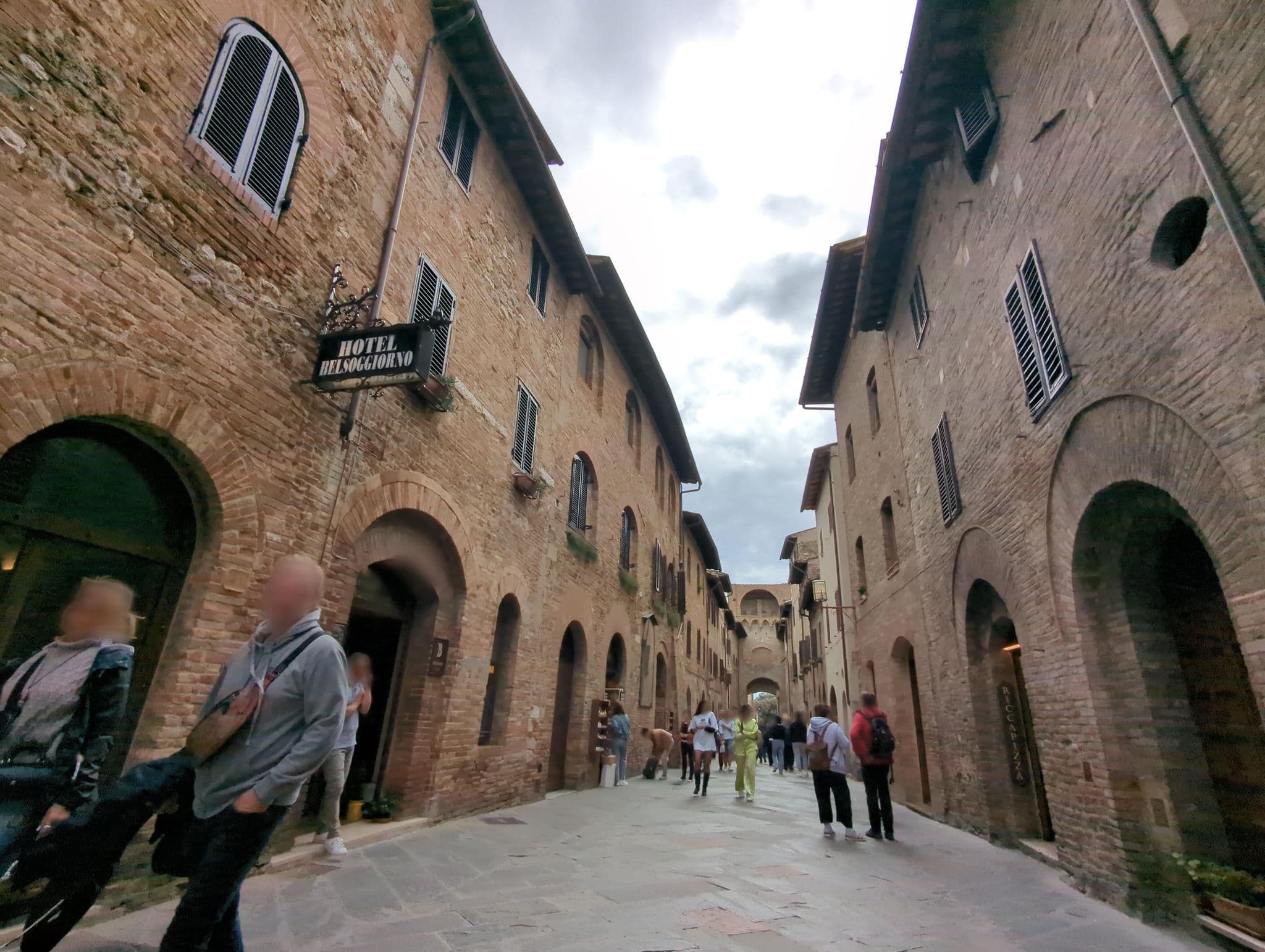 Street view near Hotel Pescille, San Gimignano — © ente (CC BY-SA · Mapillary)