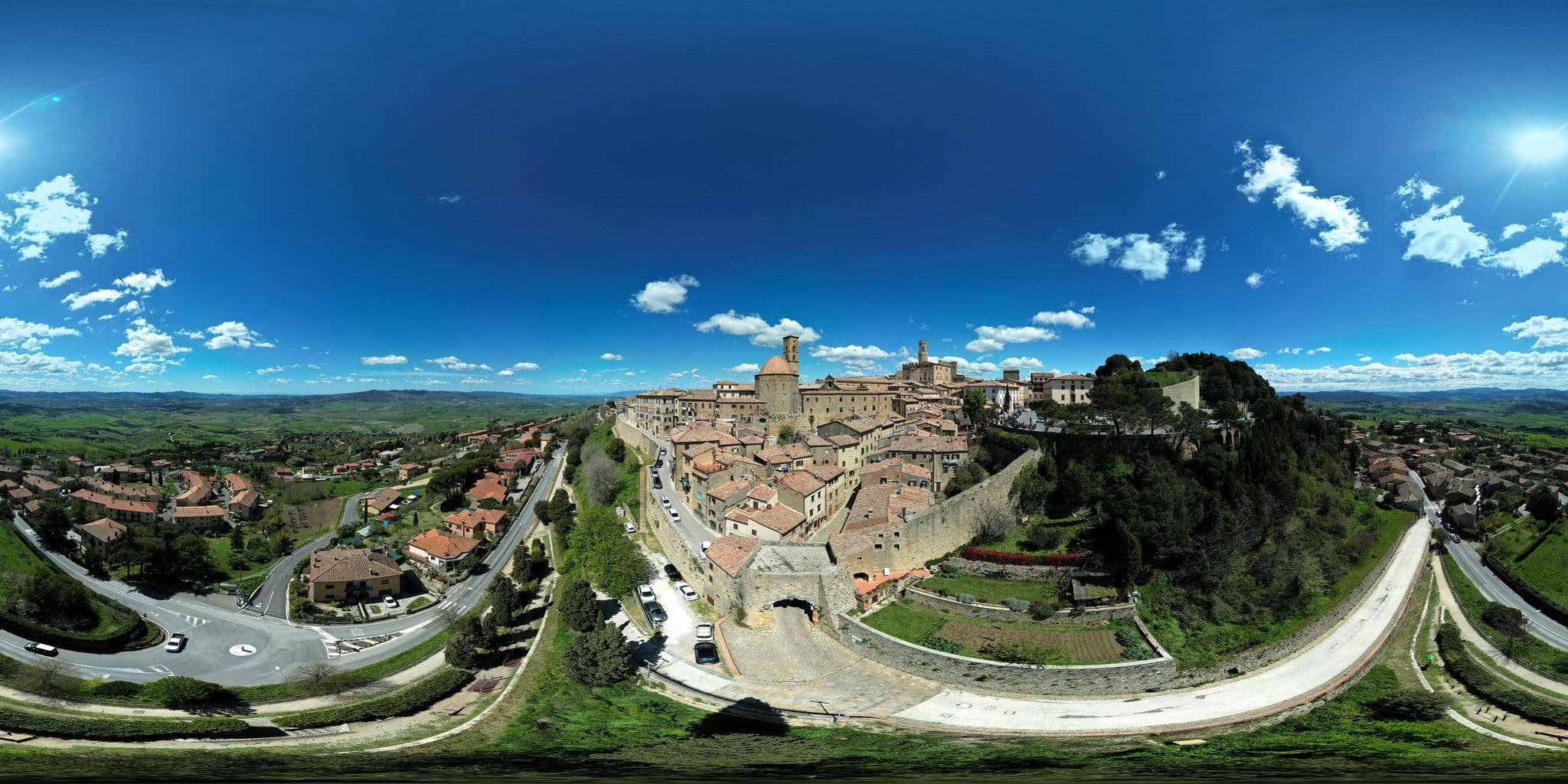 Street view near Hotel Villa Porta All'arco di Bassini Antonella X C. SAS, Volterra — © Ghelfi360 (CC BY-SA · Mapillary)