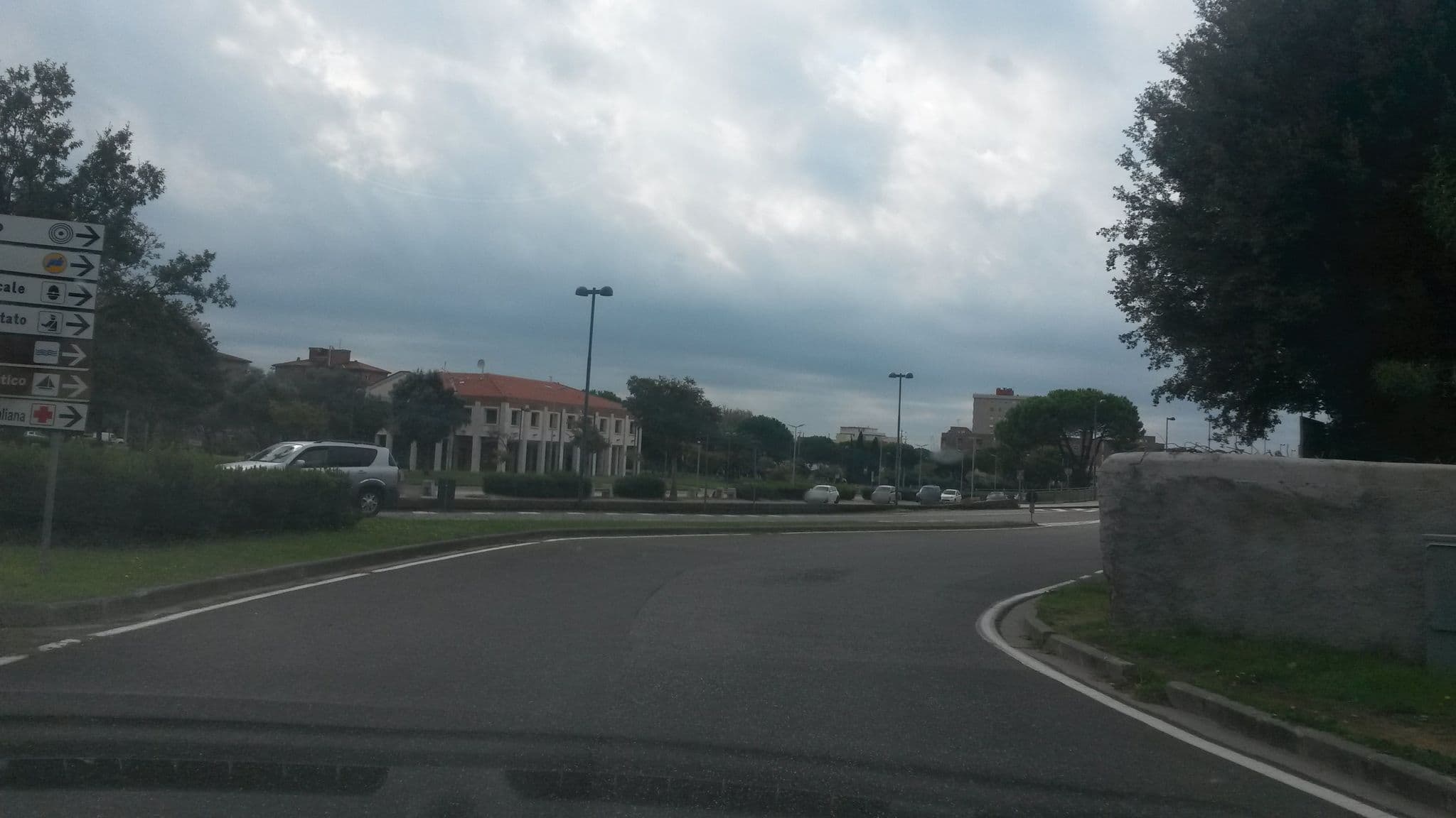 Street view near Casale La Crocetta, Rosignano Solvay-Castiglioncello — © dforsi (CC BY-SA · Mapillary)