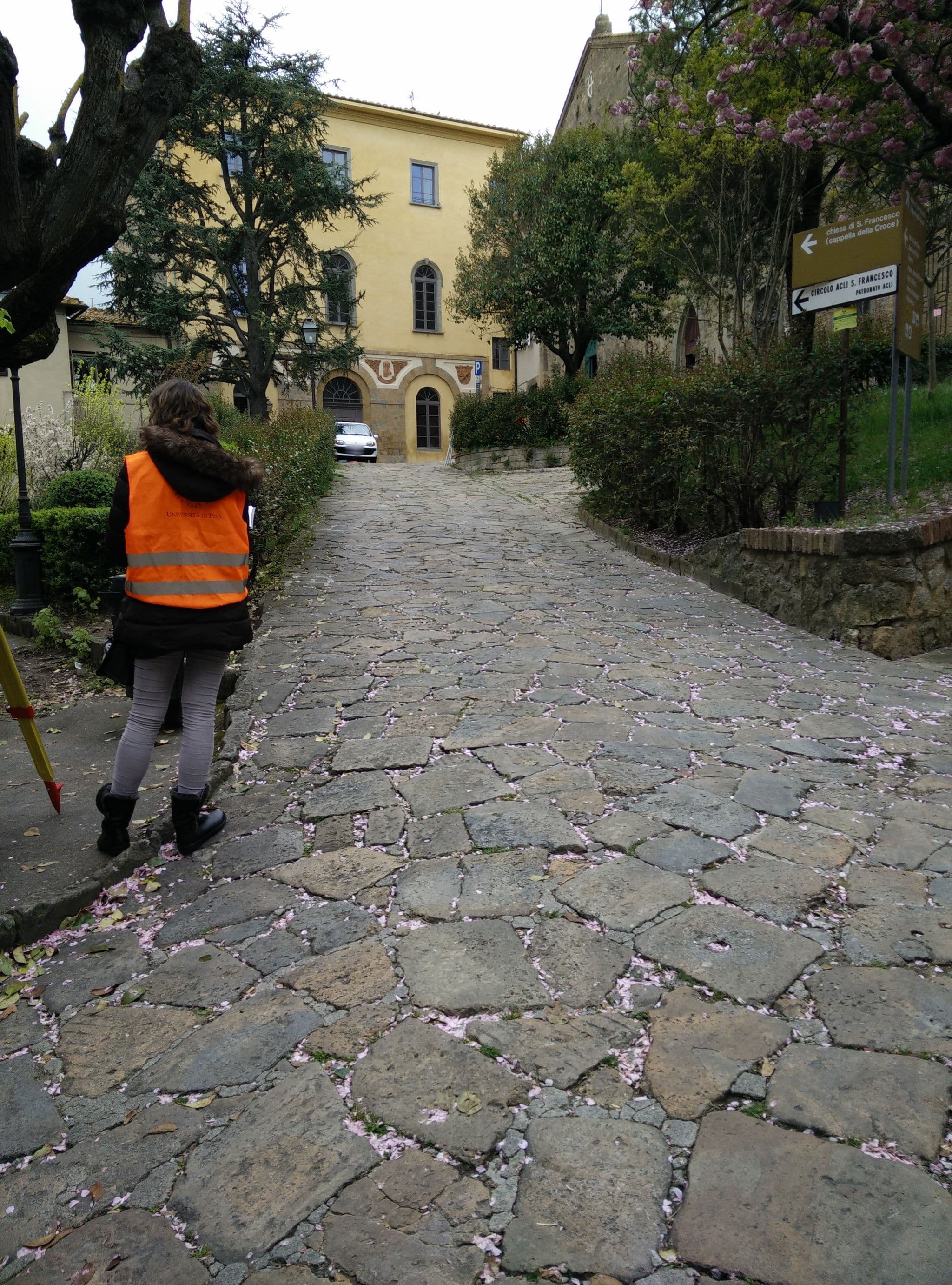 Street view near Il Sogno di Annalisa, Volterra — © bernardvoyageur (CC BY-SA · Mapillary)