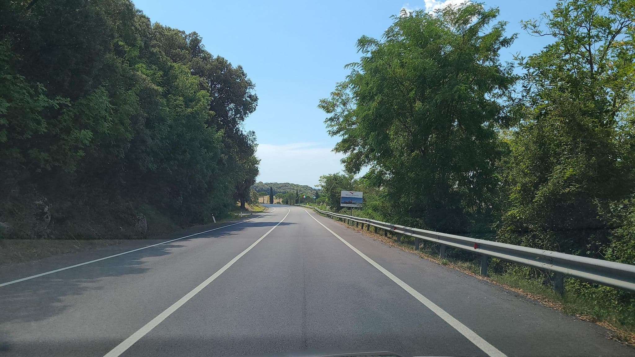 Street view near Il Pino, Volterra — © chrisbeddow (CC BY-SA · Mapillary)