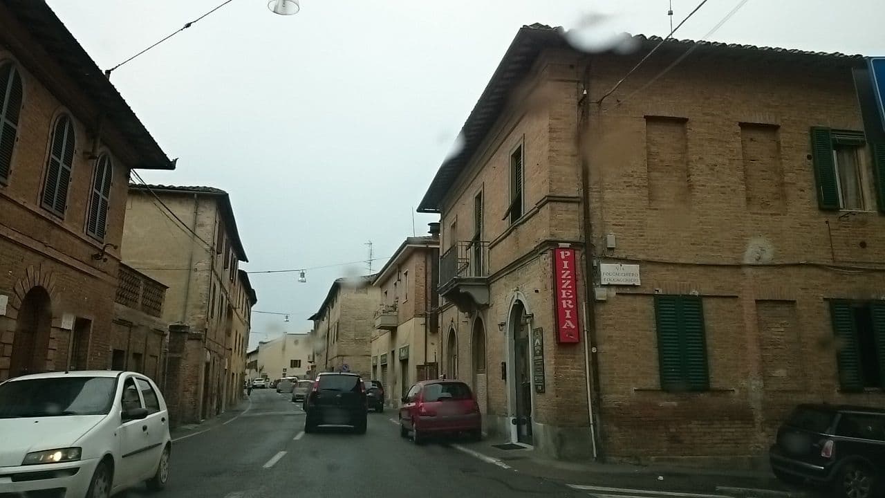Street view near Le Case dei Frati, Siena — © msdess (CC BY-SA · Mapillary)