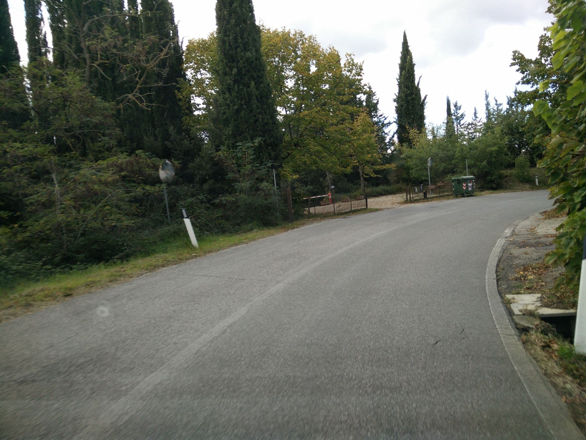 Street view near Agriturismo Piemaggino, Castellina in Chianti — © joostjakob (CC BY-SA · Mapillary)