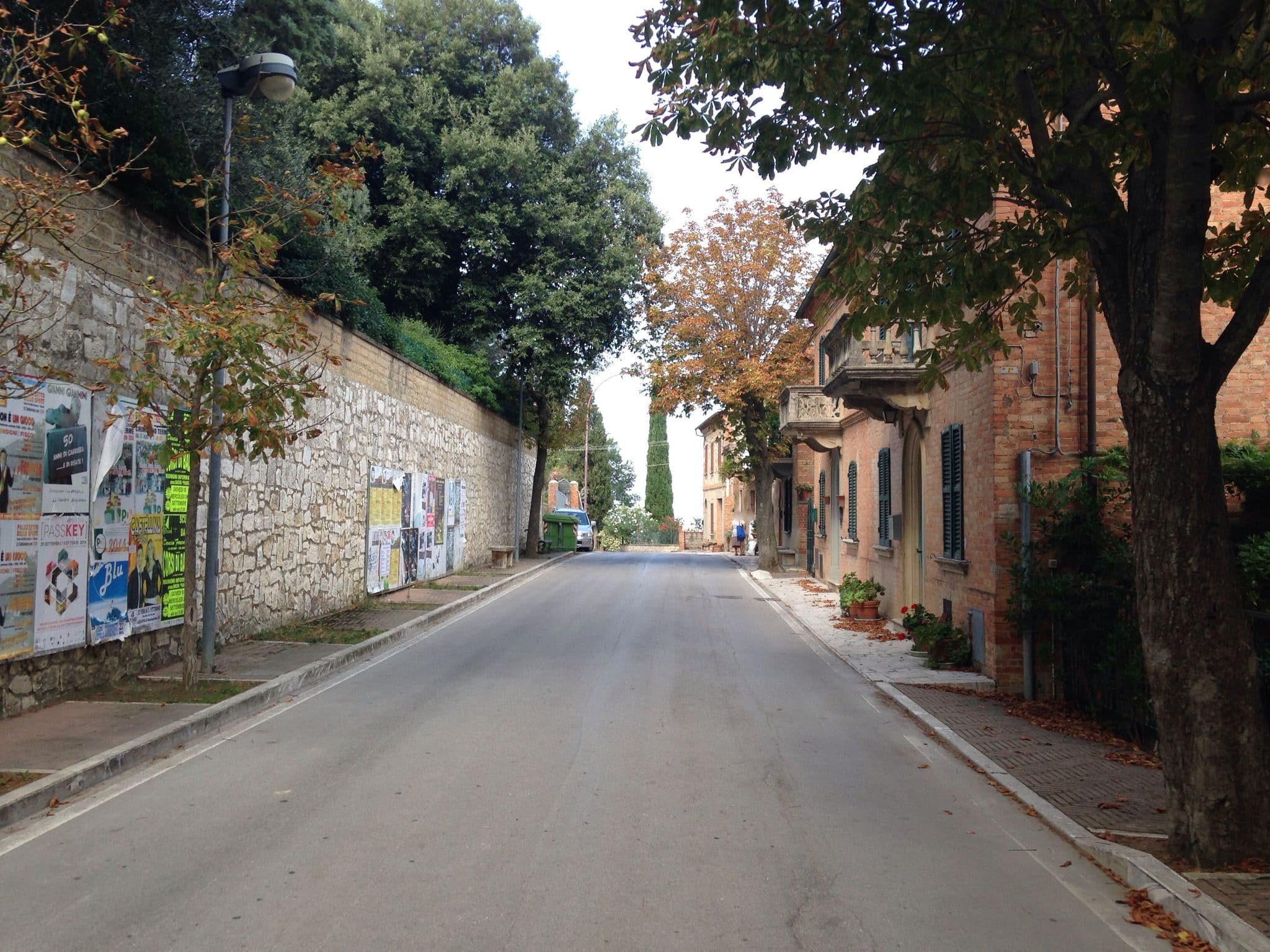 Street view near Villa Oliveto, Pienza — © christhecat (CC BY-SA · Mapillary)