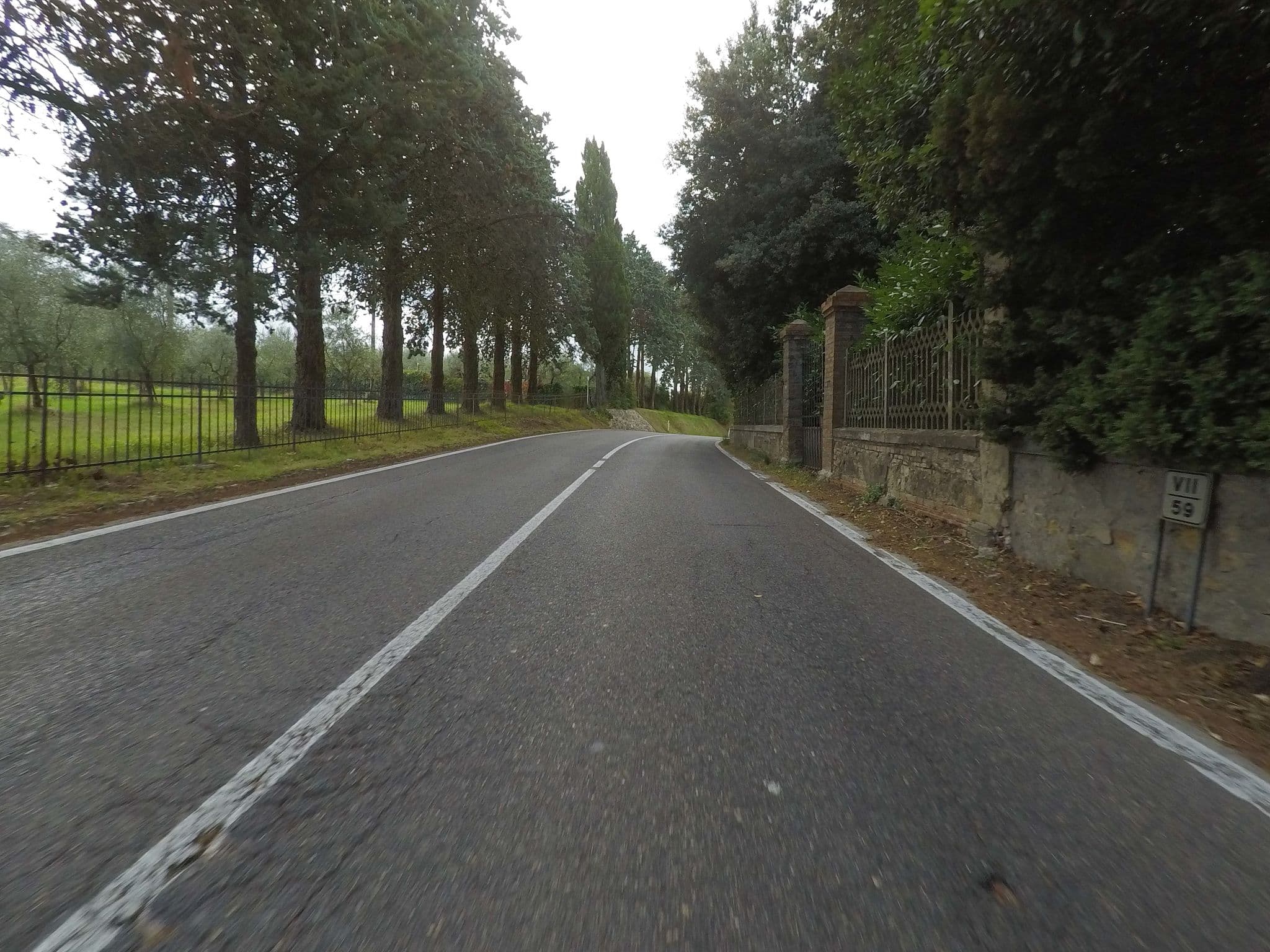 Street view near Piccolo Chianti di Fiaschi Alessandra, Belverde — © esario (CC BY-SA · Mapillary)