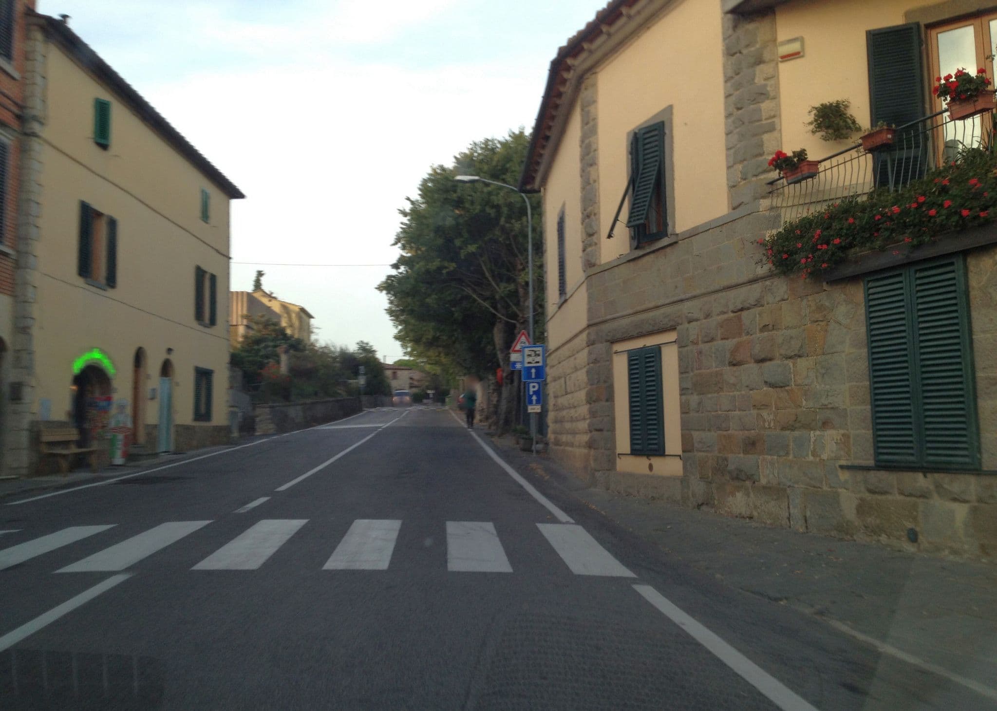 Street view near Azienda Agricola Castello La Leccia, Castellina in Chianti — © istefanos (CC BY-SA · Mapillary)