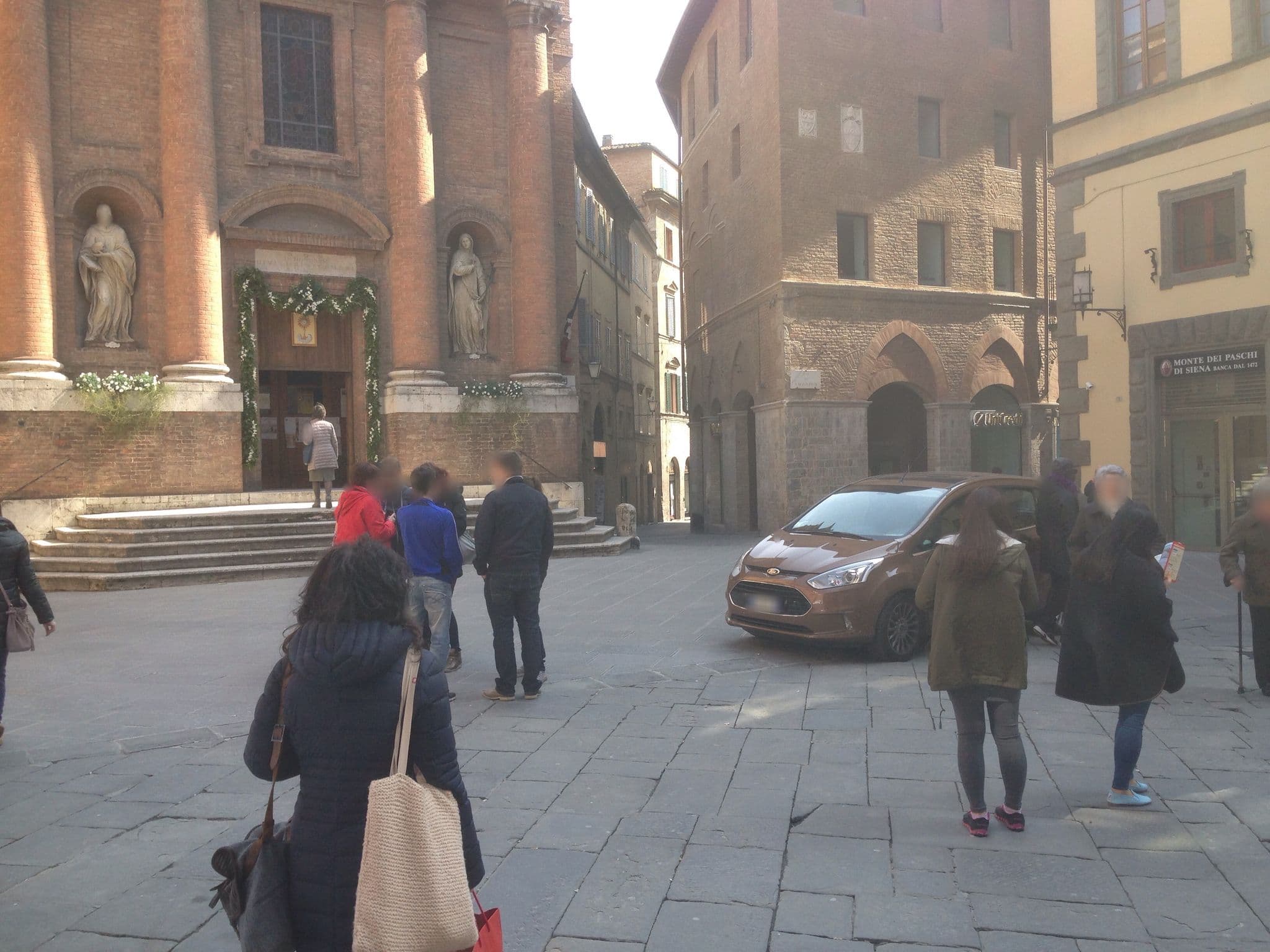 Street view near Siena Gallery B&B, Siena — © mike (CC BY-SA · Mapillary)
