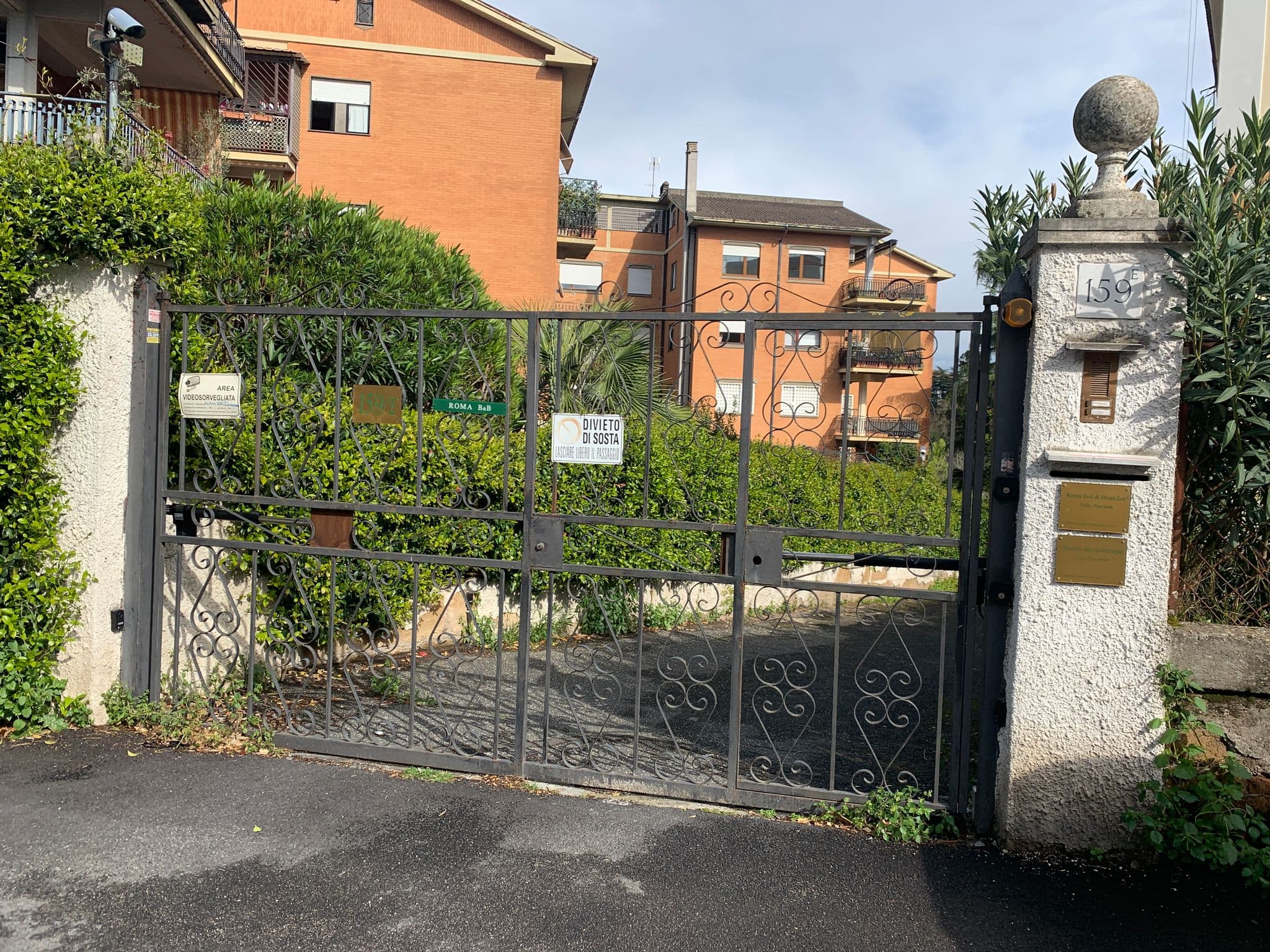 Street view near Dreamers B&B, Trastevere — © tordans (CC BY-SA · Mapillary)