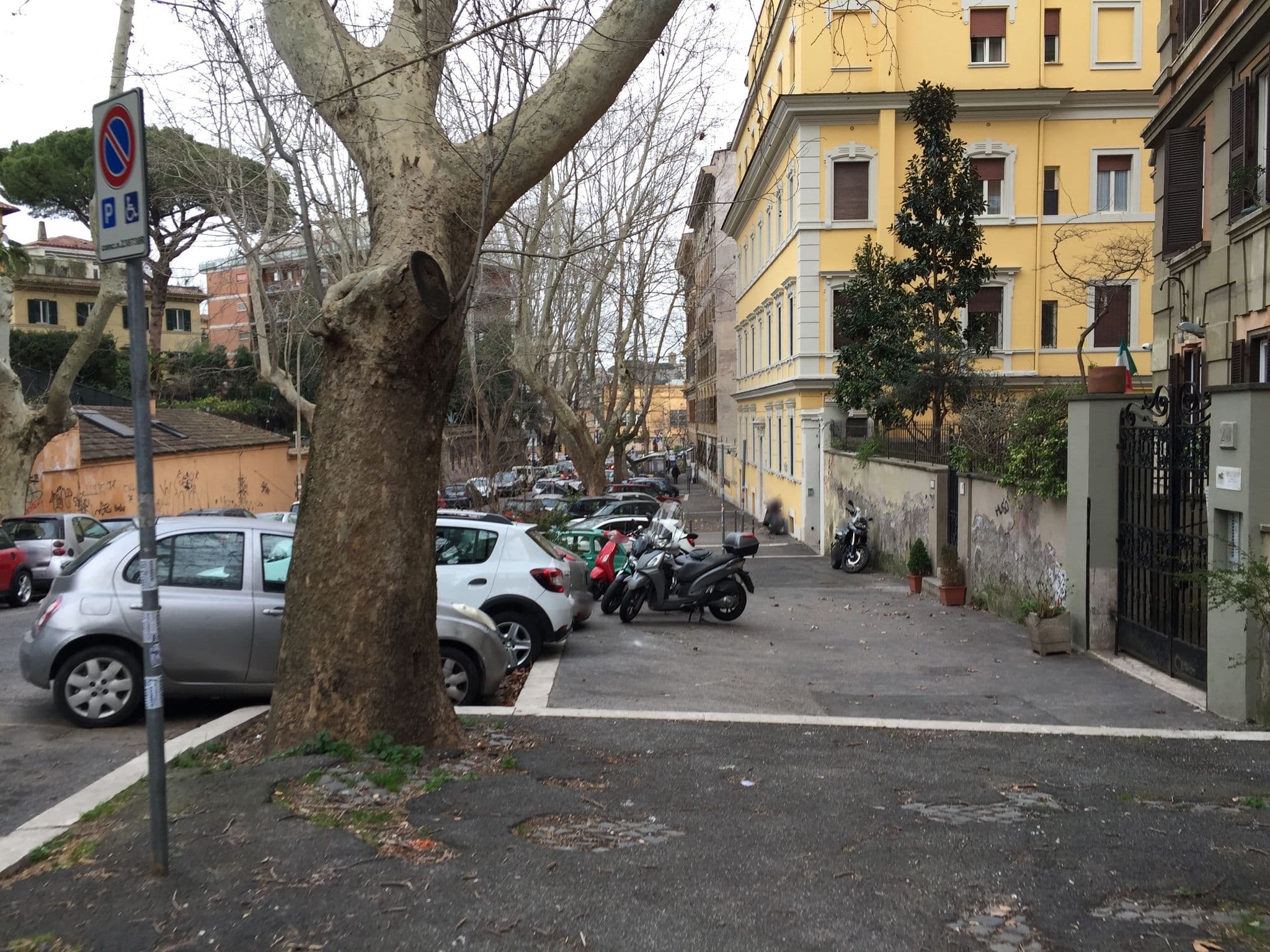 Street view near Rhome Away Trastevere - Saffi, Trastevere — © richlv (CC BY-SA · Mapillary)