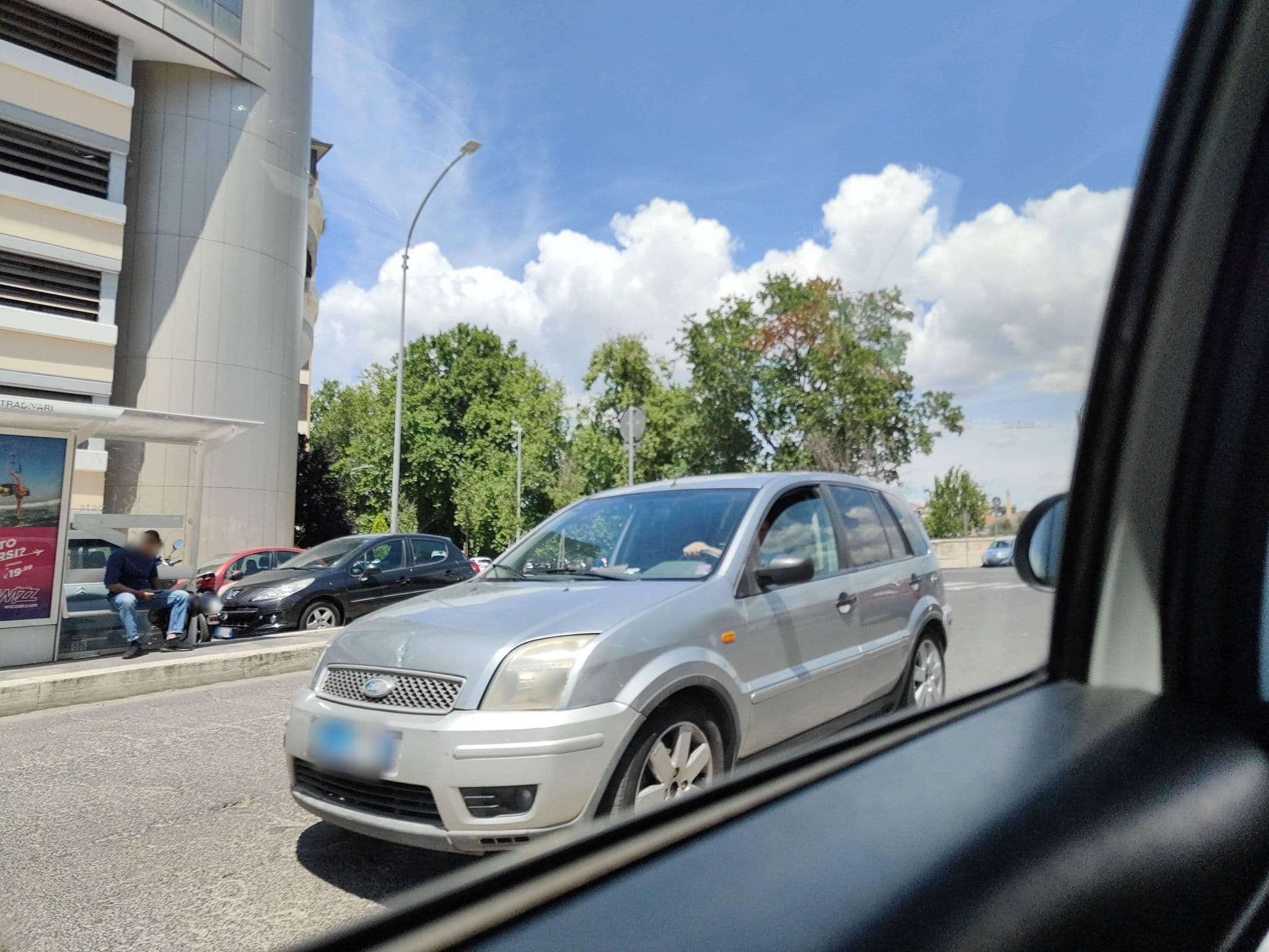 Street view near Lungotevere degli Artigiani 20, Trastevere — © omfg_notpr (CC BY-SA · Mapillary)