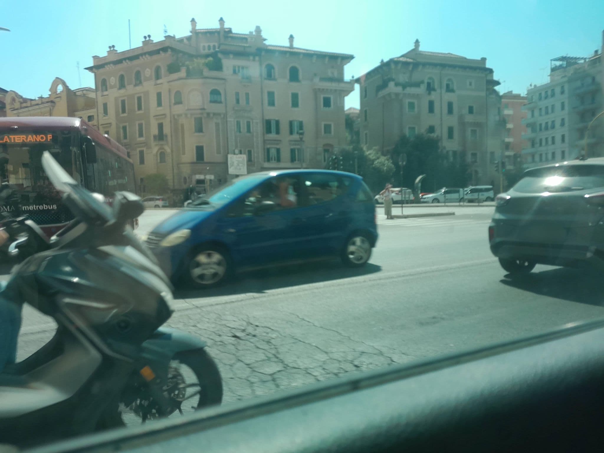 Street view near Bed & Breakfast Felicia, Celio — © omfg_notpr (CC BY-SA · Mapillary)