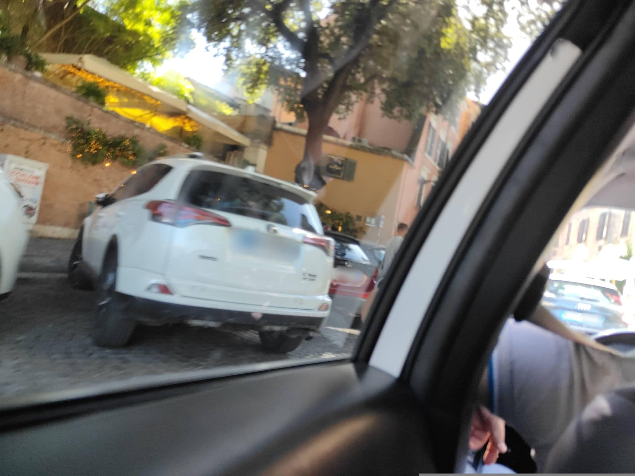 Street view near Tree Charme, Regola — © omfg_notpr (CC BY-SA · Mapillary)