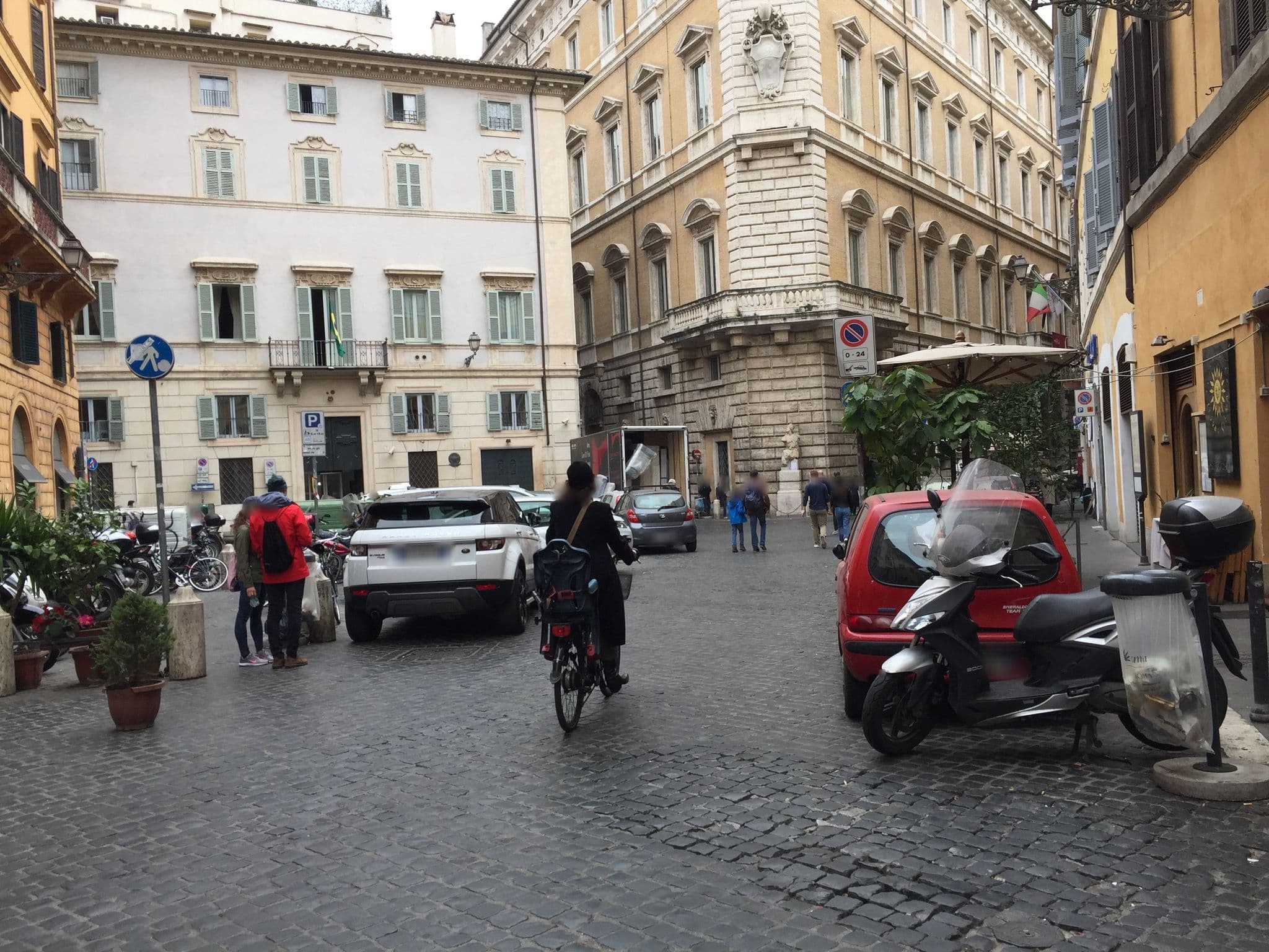 Street view near Piazza Navona Rentals Rome4all, Parione — © richlv (CC BY-SA · Mapillary)