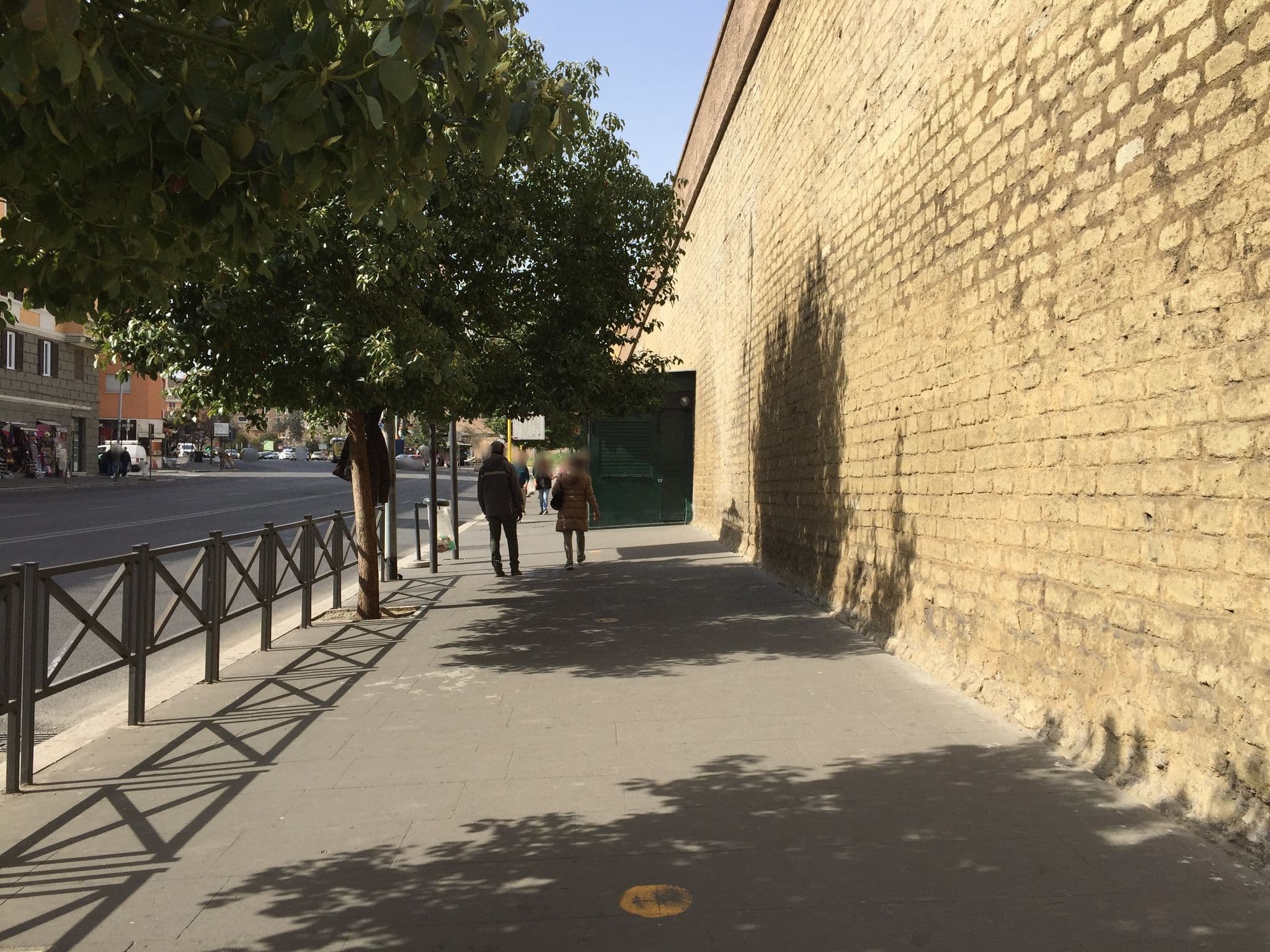 Street view near Amazing View Vatican, Borgo — © richlv (CC BY-SA · Mapillary)
