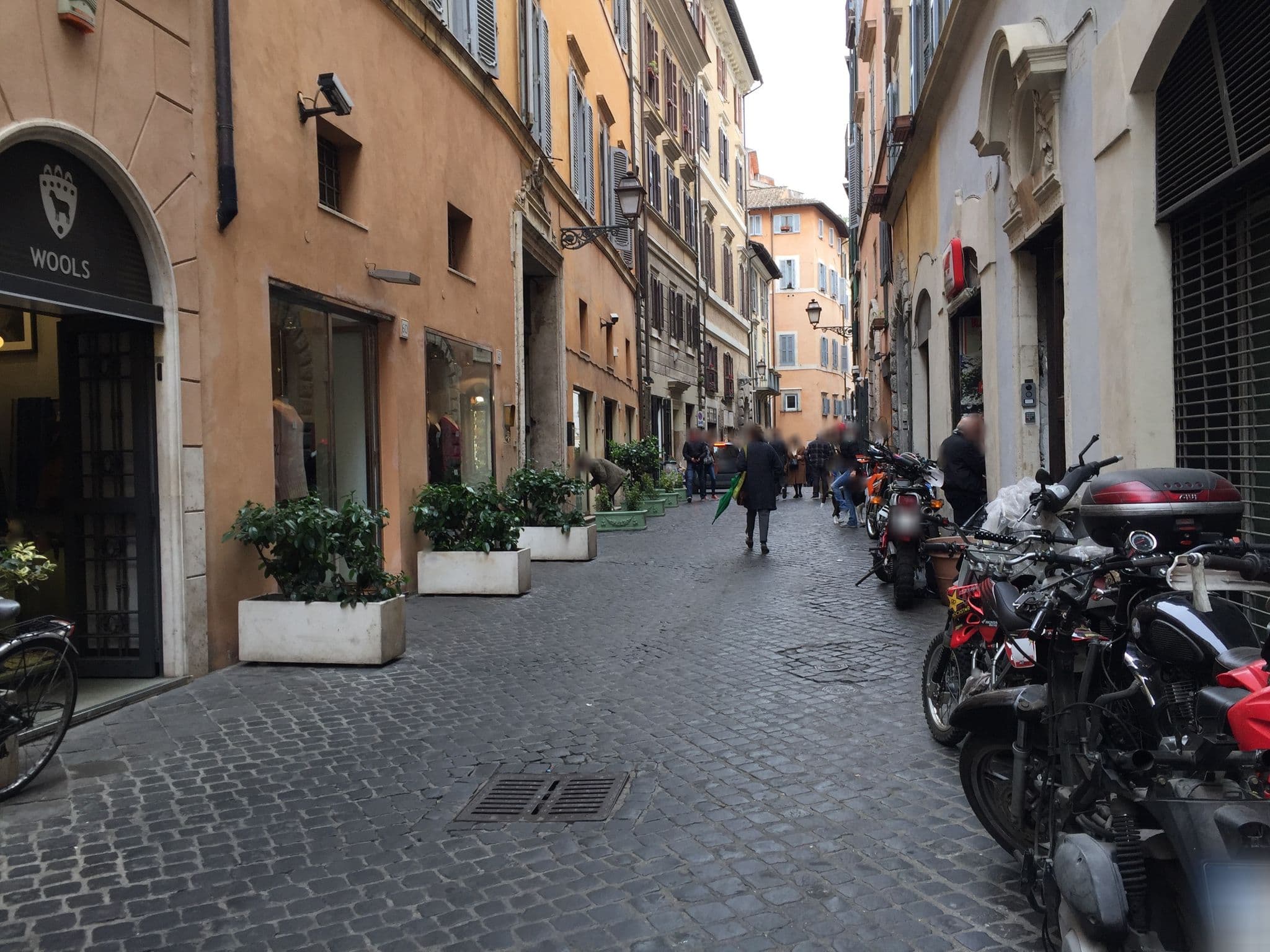 Street view near Vicolo Savelli Flat rental, Regola — © richlv (CC BY-SA · Mapillary)