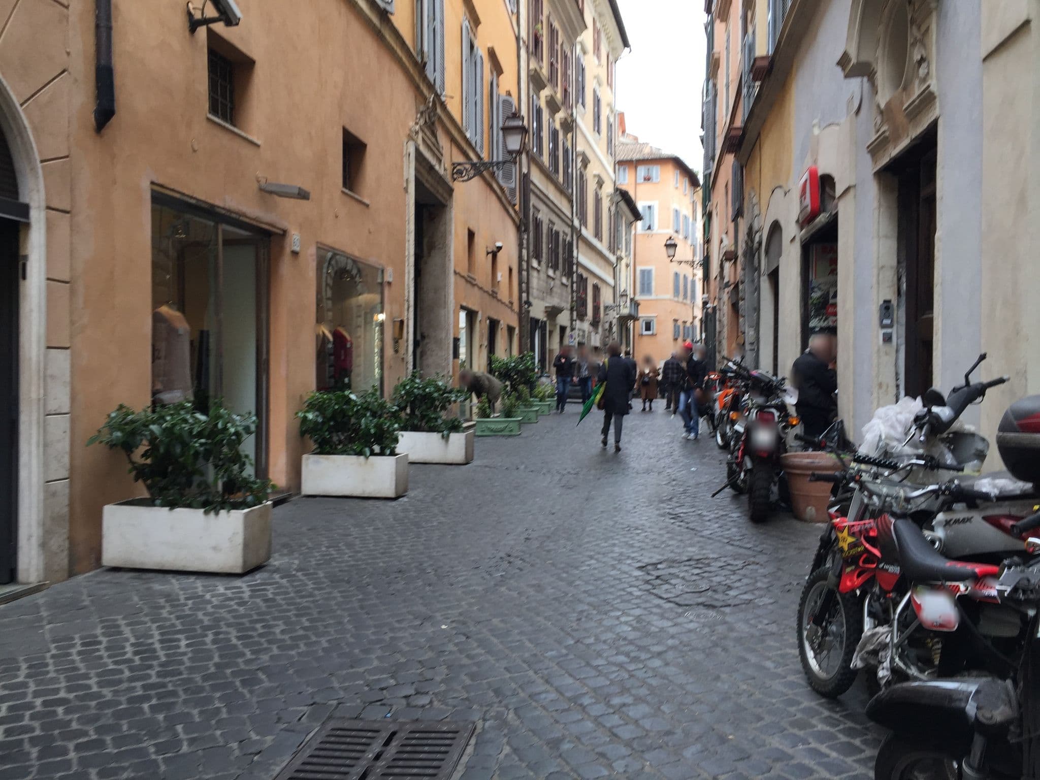 Street view near Palazzo Lupardi Relais, Parione — © richlv (CC BY-SA · Mapillary)