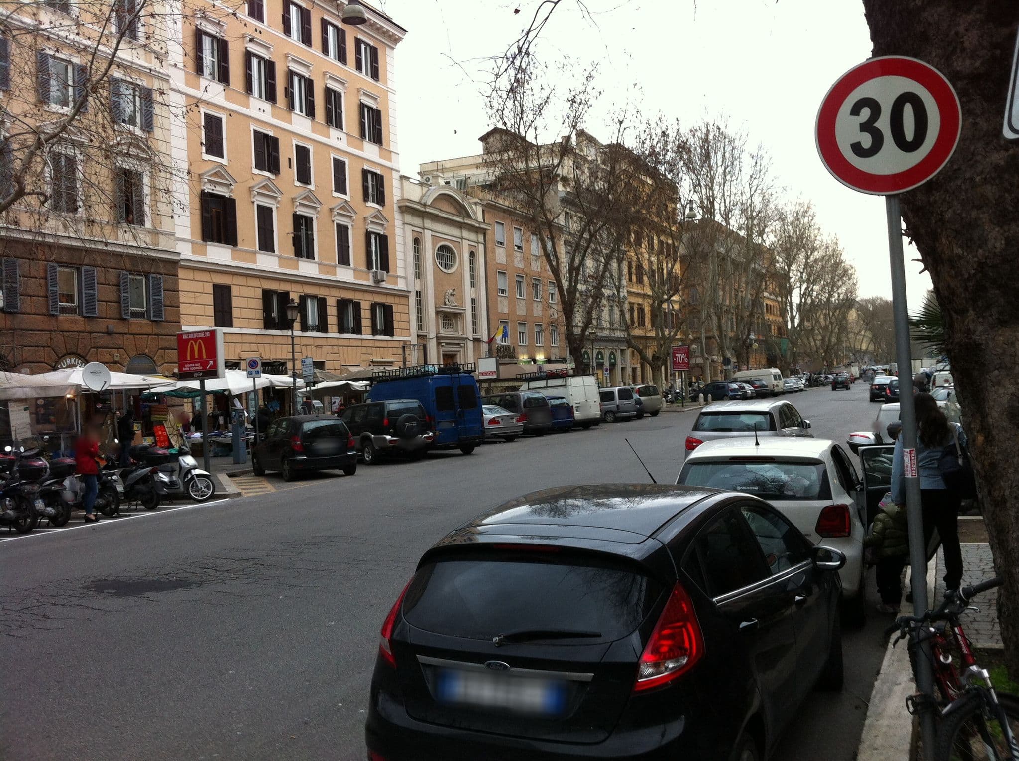 Street view near B&B Giulio Cesare, Borgo — © ugz (CC BY-SA · Mapillary)