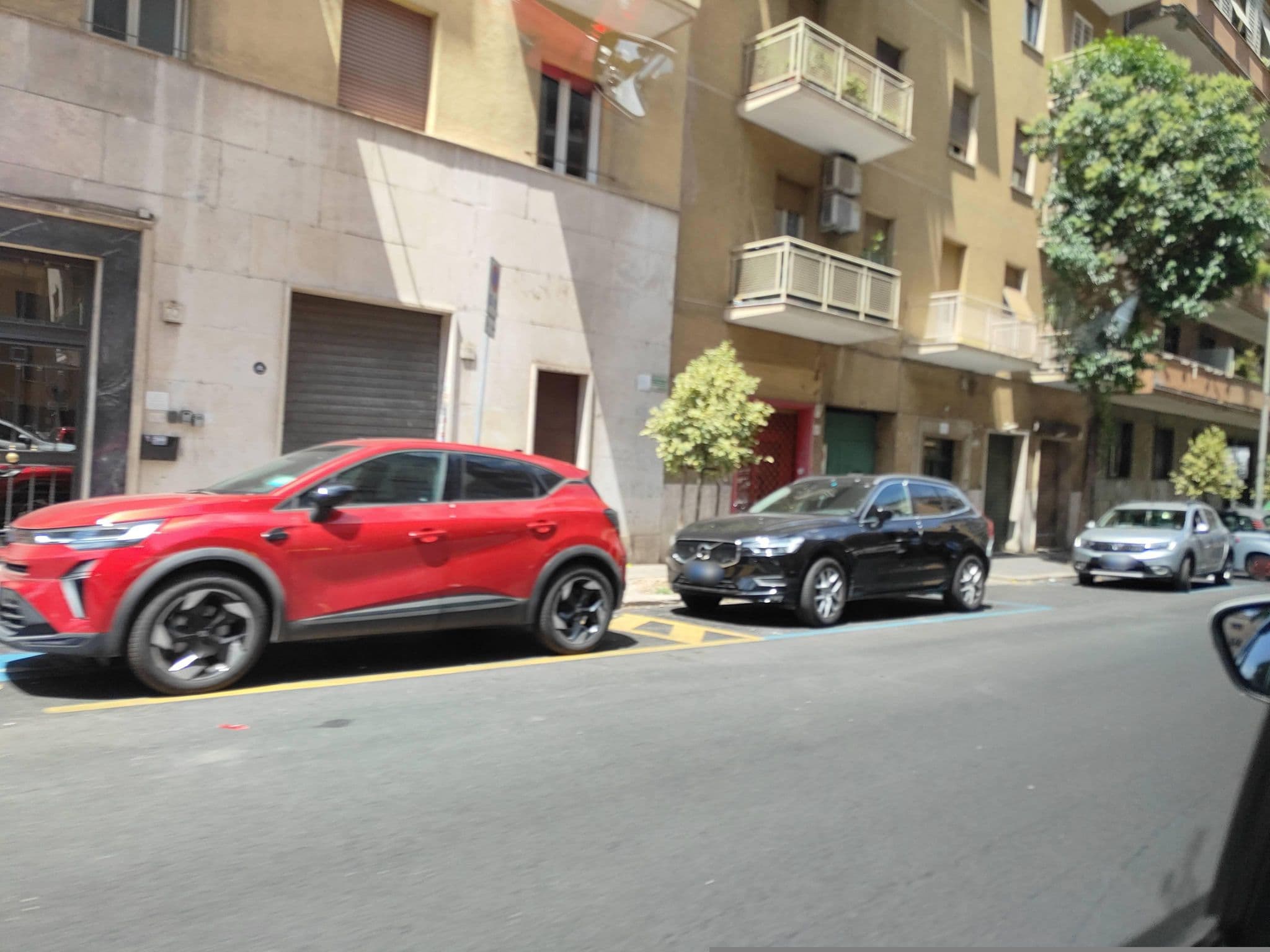 Street view near St. Peter's Corner, Borgo — © omfg_notpr (CC BY-SA · Mapillary)