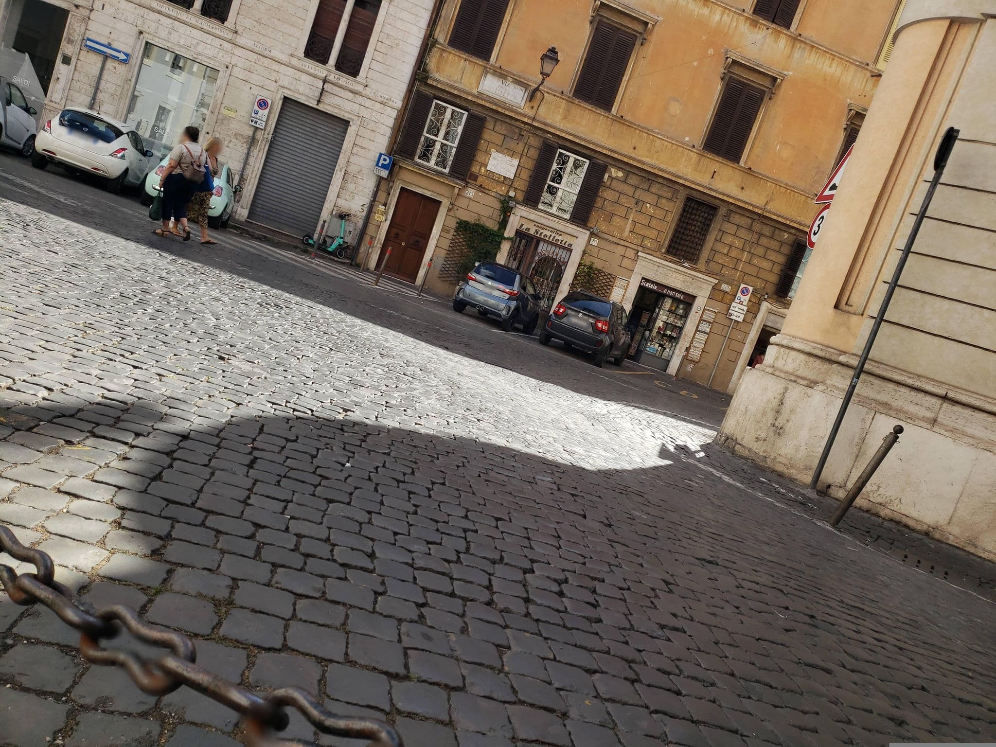 Street view near Pantheon Old Suite, Sant'Eustachio — © mapfool (CC BY-SA · Mapillary)