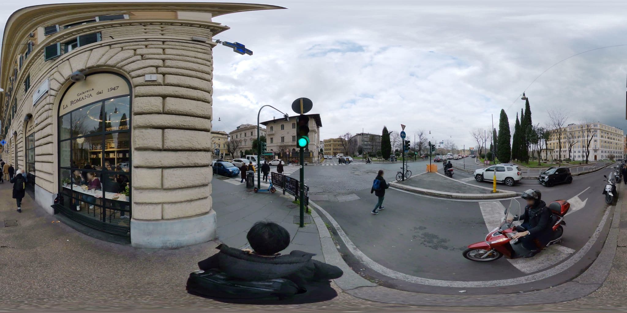 Street view near Villa Tassoni, Prati — © akiyoshiii213 (CC BY-SA · Mapillary)