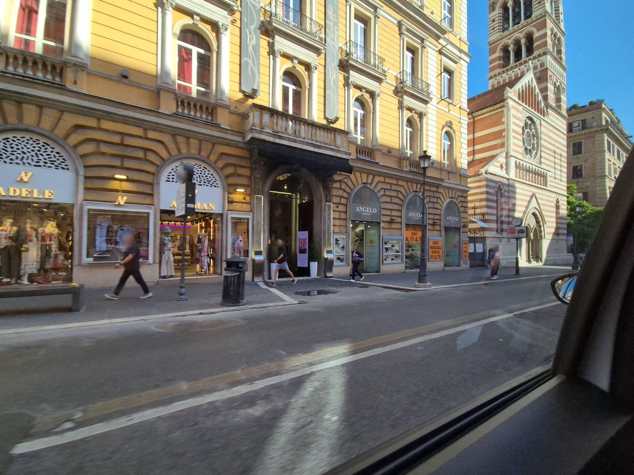Street view near Hotel Opera Roma, Monti — © omfg_notpr (CC BY-SA · Mapillary)