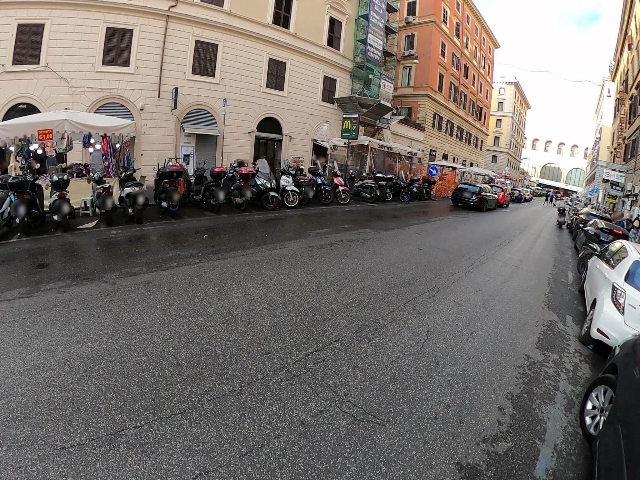 Street view near Hotel Bergamo, Monti — © alesarrett (CC BY-SA · Mapillary)