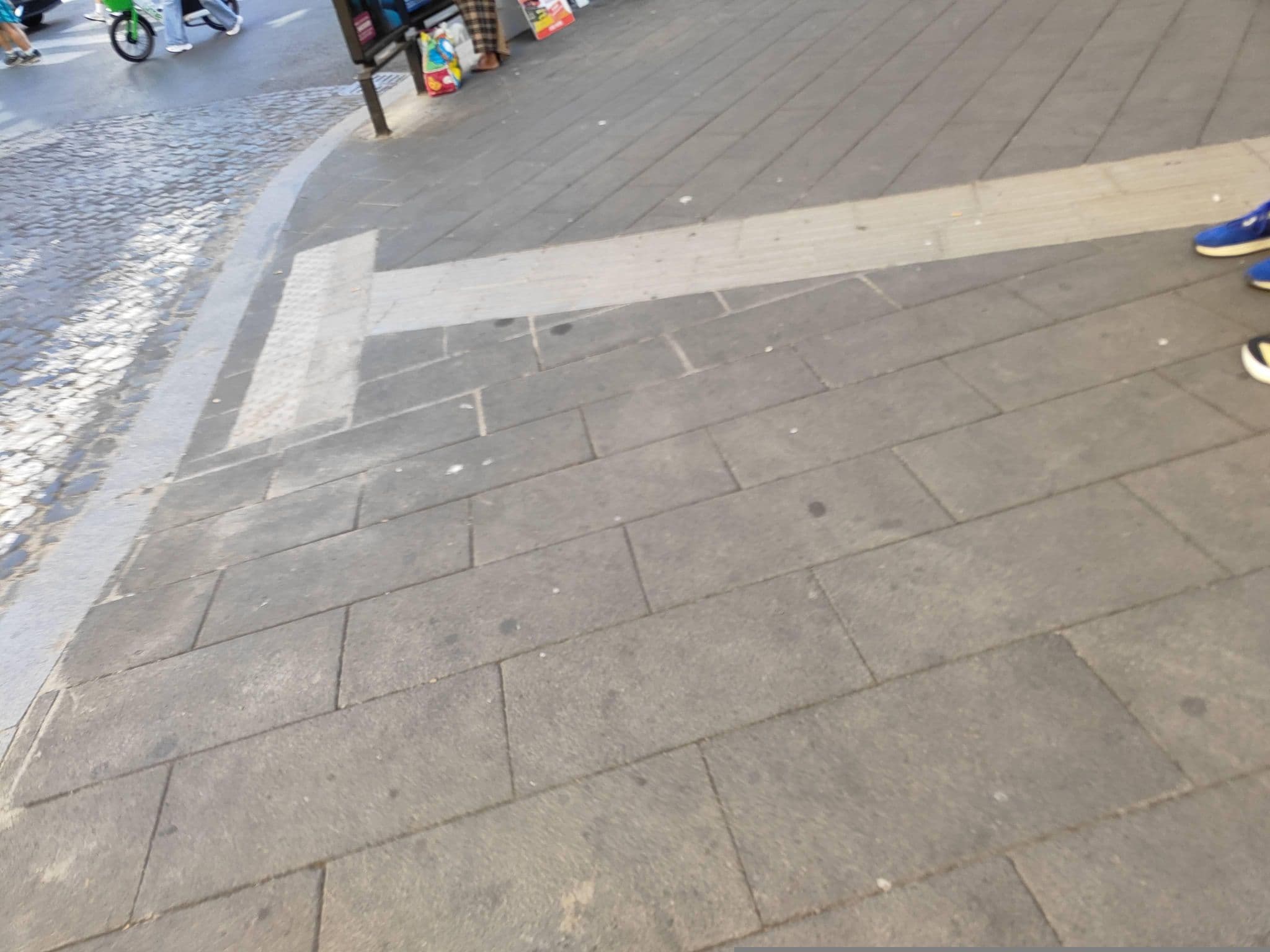 Street view near Spain Apartments, Ludovisi — © omfg_notpr (CC BY-SA · Mapillary)