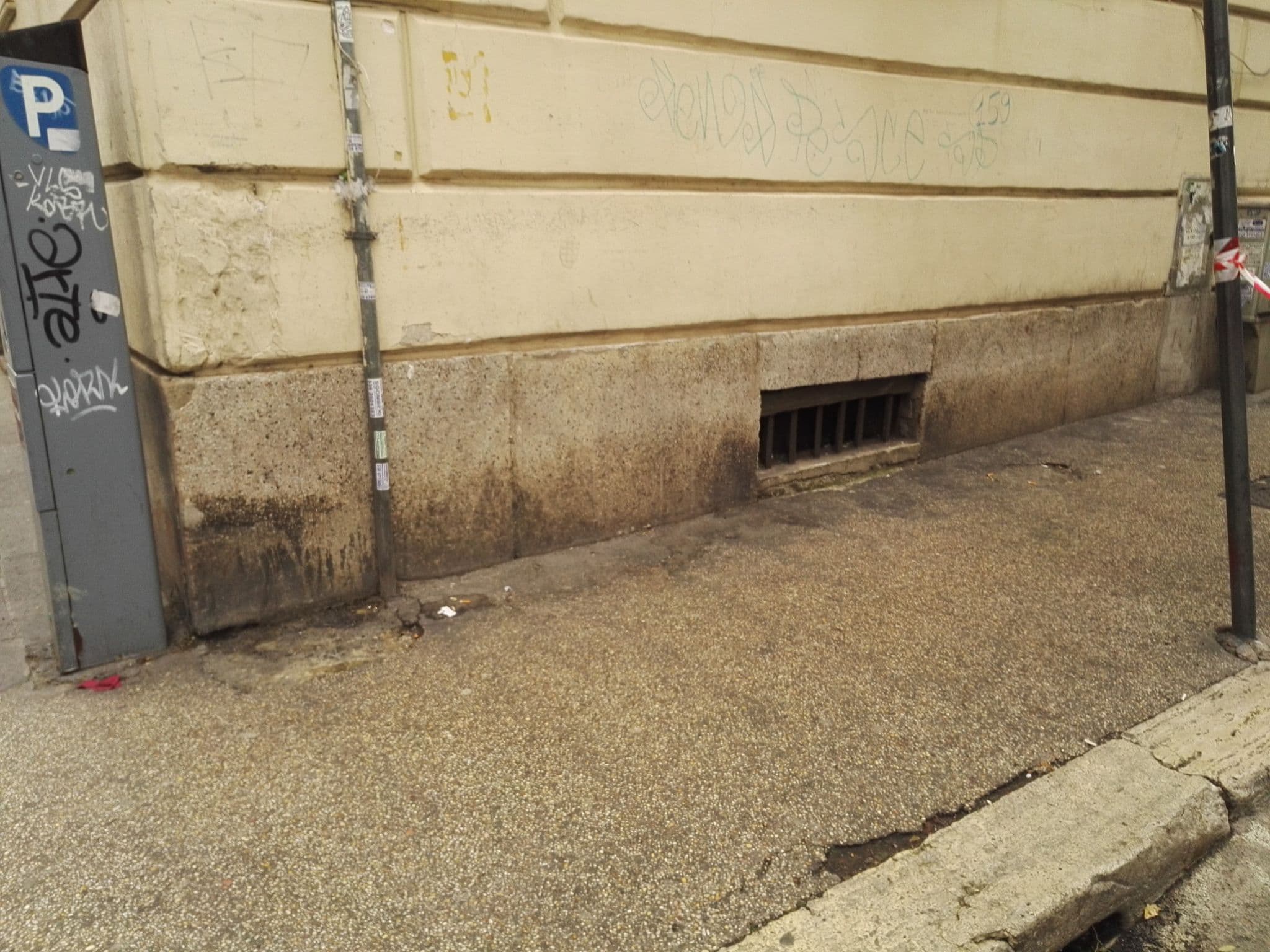 Street view near Hotel Stargate, Castro Pretorio — © marcuscalabresus (CC BY-SA · Mapillary)