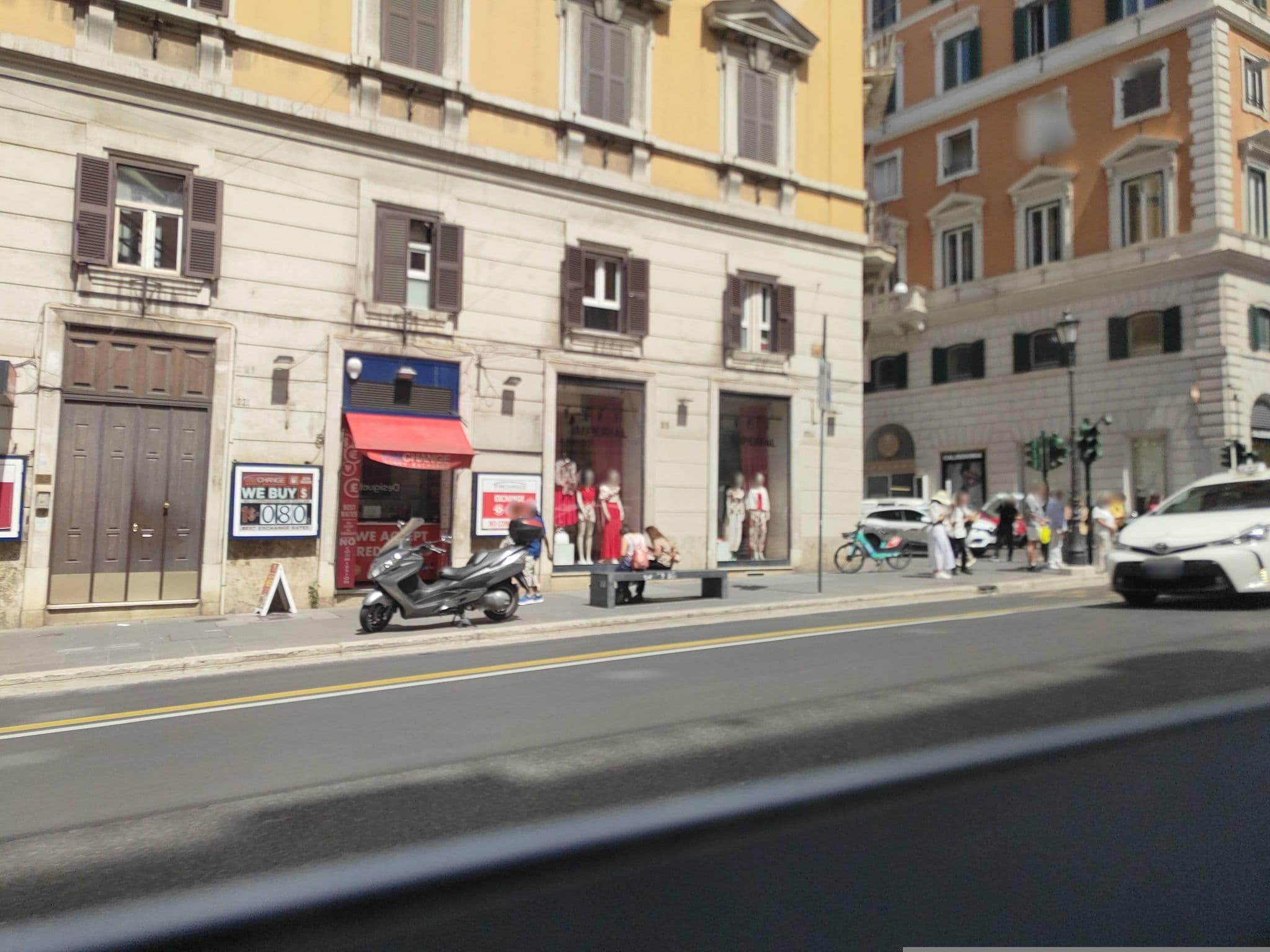 Street view near Waytostay, Monti — © omfg_notpr (CC BY-SA · Mapillary)