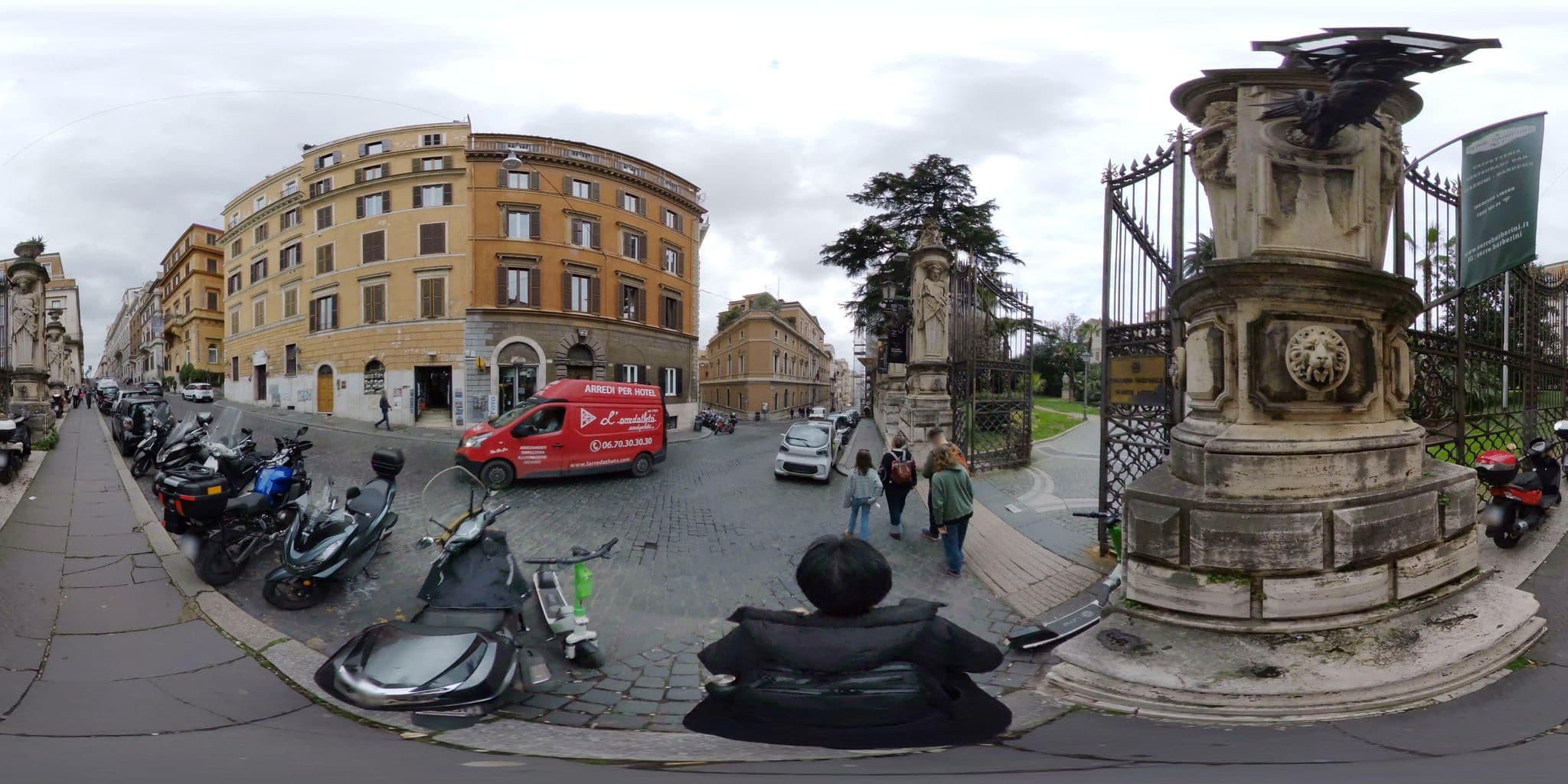 Street view near Blr - Guest House Barberini Luxury Rooms, Ludovisi — © akiyoshiii213 (CC BY-SA · Mapillary)