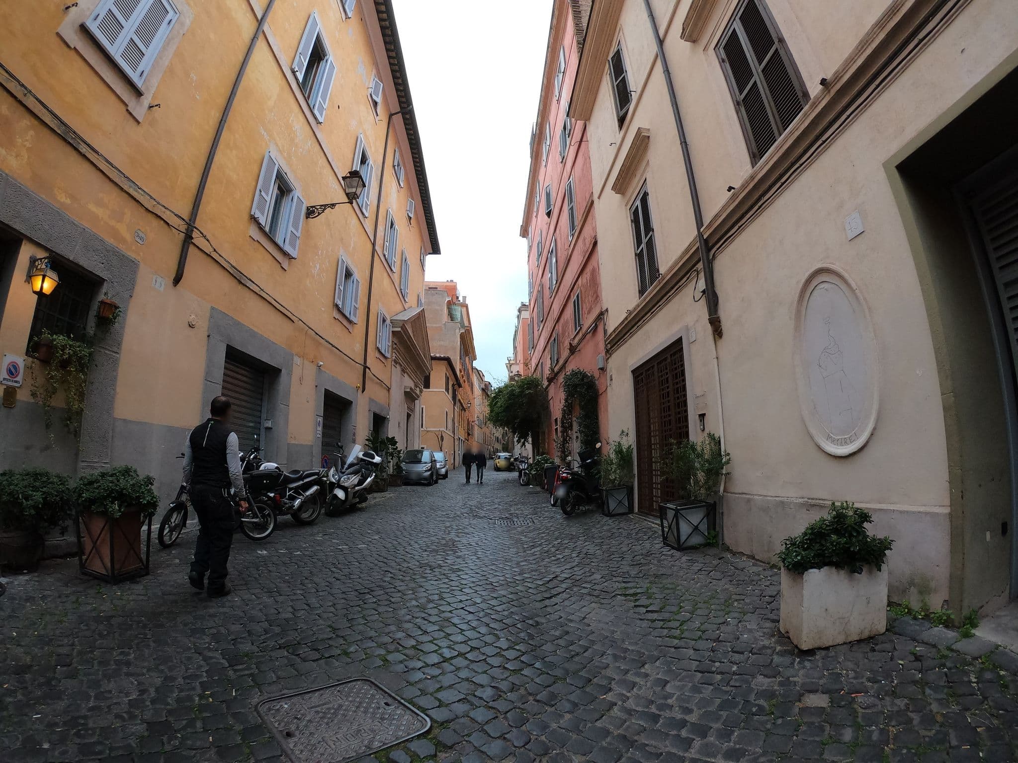 Street view near Mecenate Apartment Fori Imperiali, Pigna — © richlv (CC BY-SA · Mapillary)