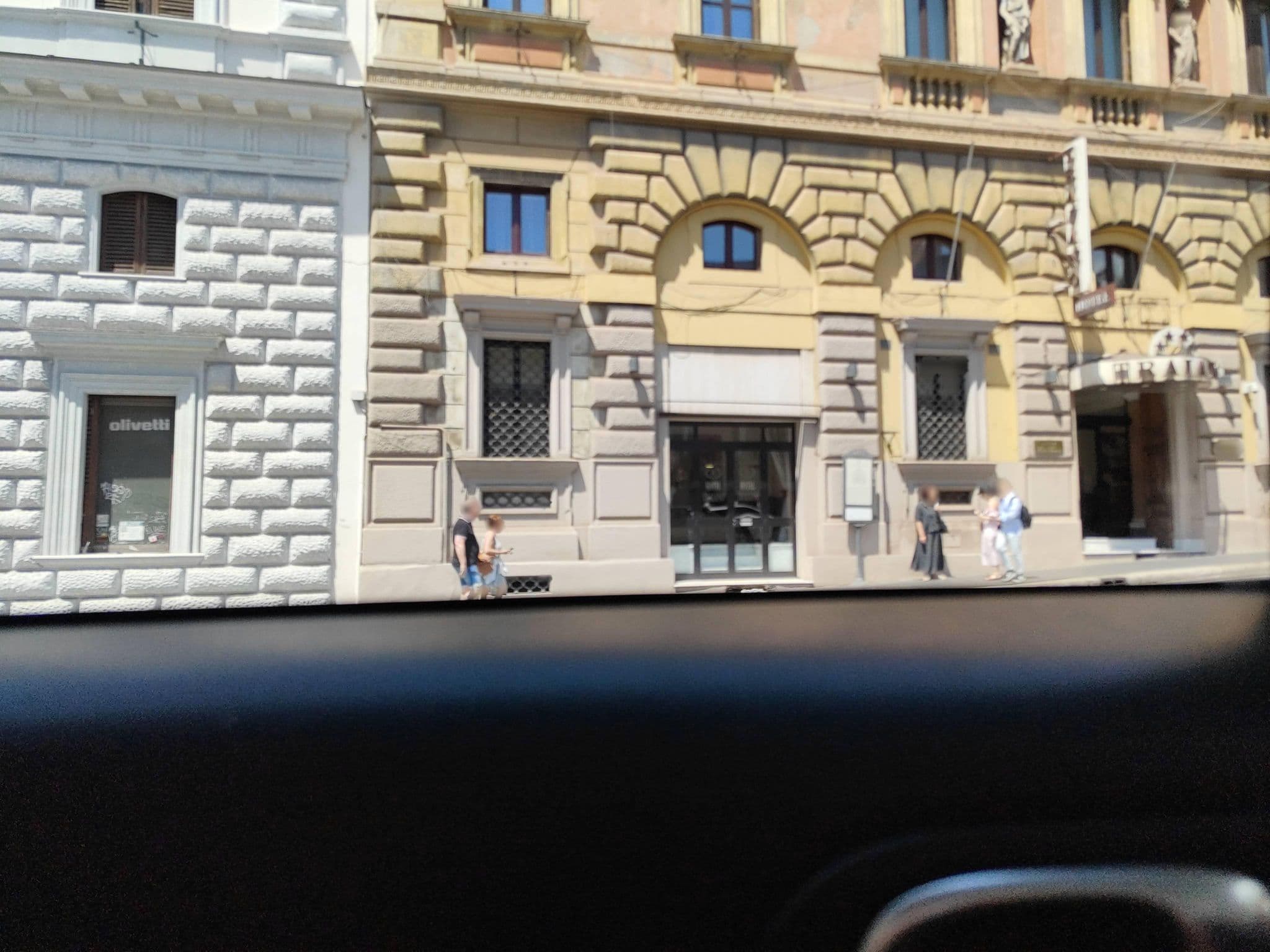 Street view near Hotel Traiano Roma, Pigna — © omfg_notpr (CC BY-SA · Mapillary)